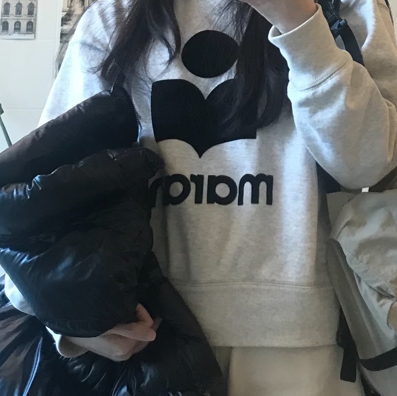 (W) Isabel Marant Moby Logo Sweatshirt Ecru 착용 스타일
