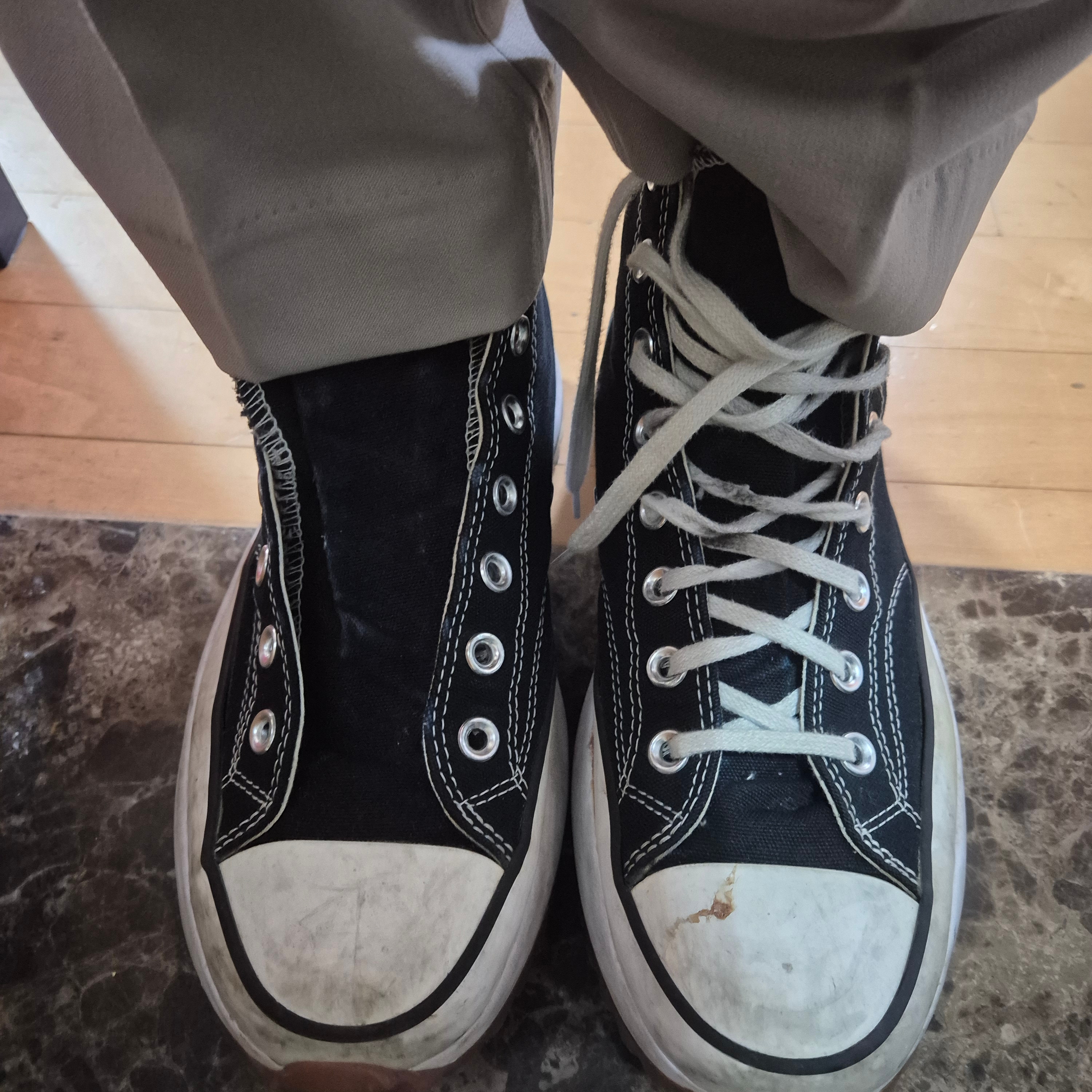 Converse Run Star Hike Hi Black White Gum 착용 스타일