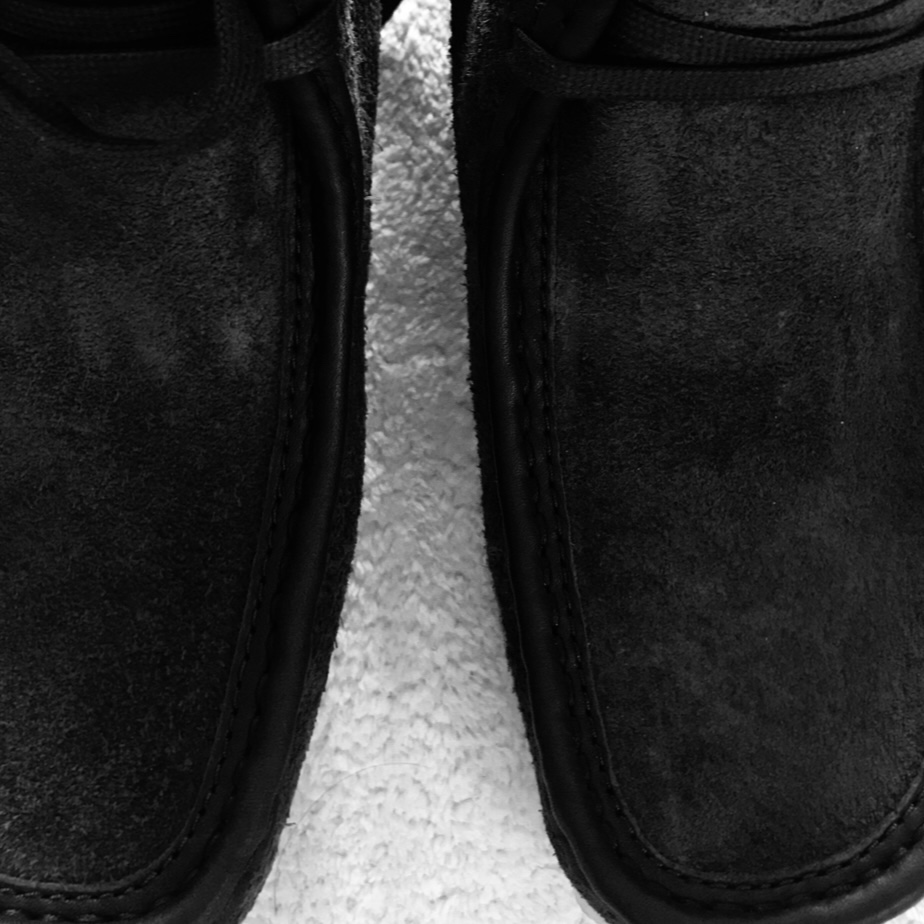 Clarks Wallabee Black Suede 착용 스타일