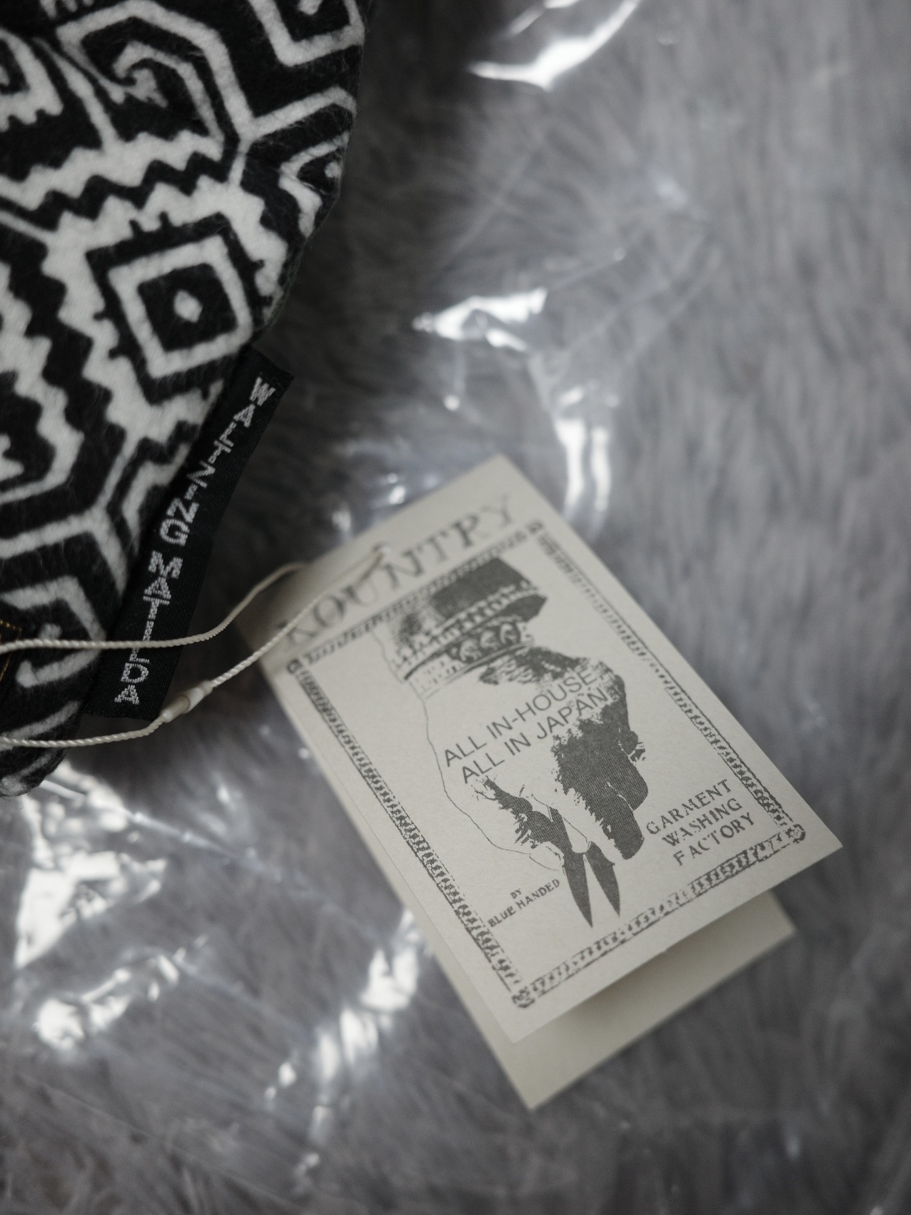 Kapital Flannel Bandana Pattern Reversible Kesa Muffler Black Khaki 착용 스타일 - 3