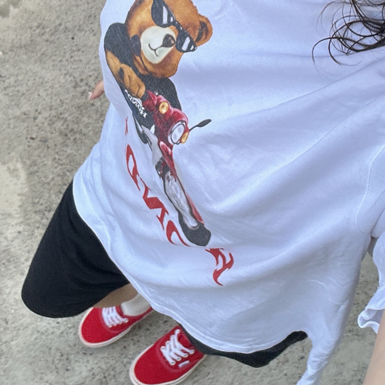 Honda Bear T-Shirt White, Vans Authentic Red 착용 스타일