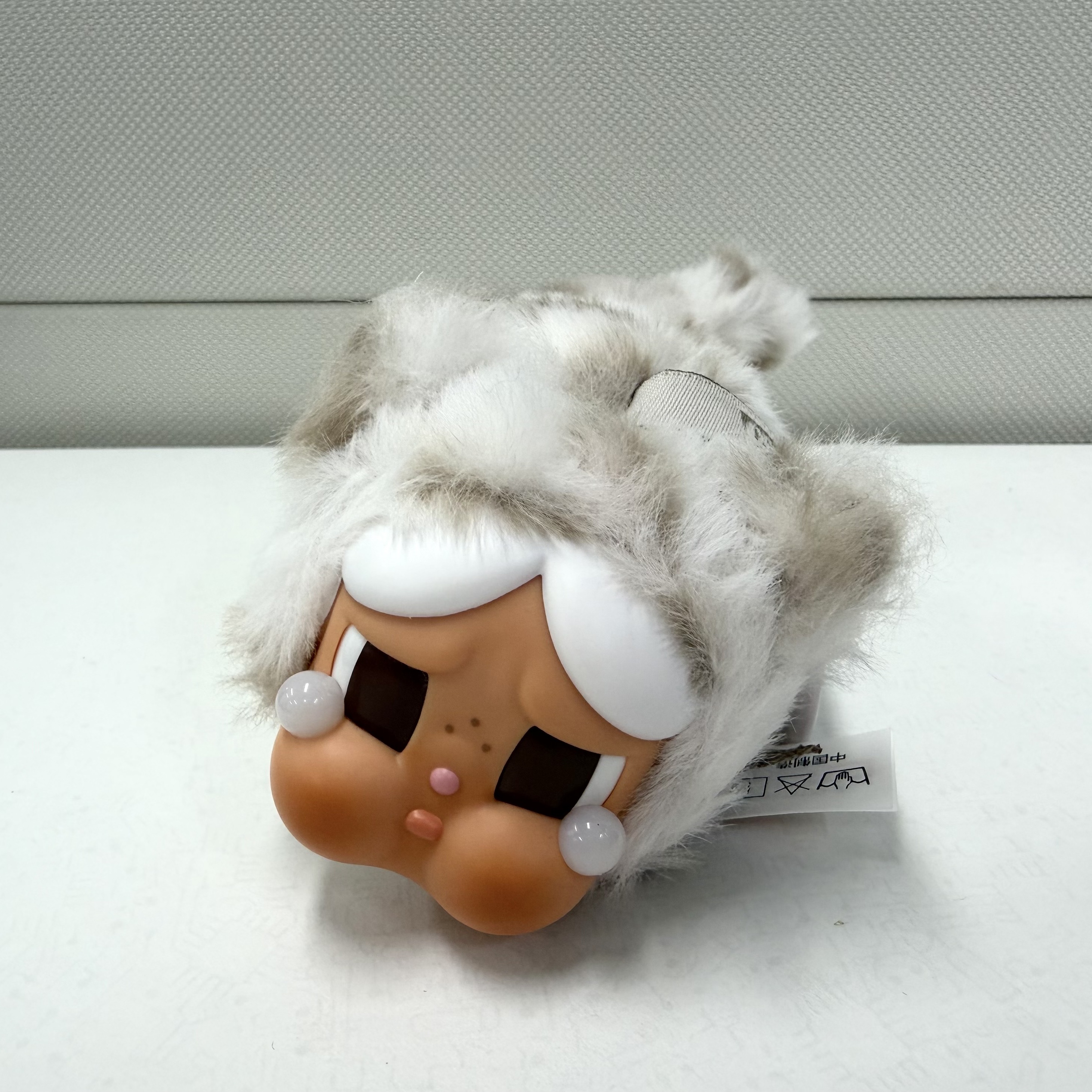 Pop Mart Crybaby Wild But Cutie Series Vinyl Plush Pendant Vanilla Cutie (Opened Case) 착용 스타일
