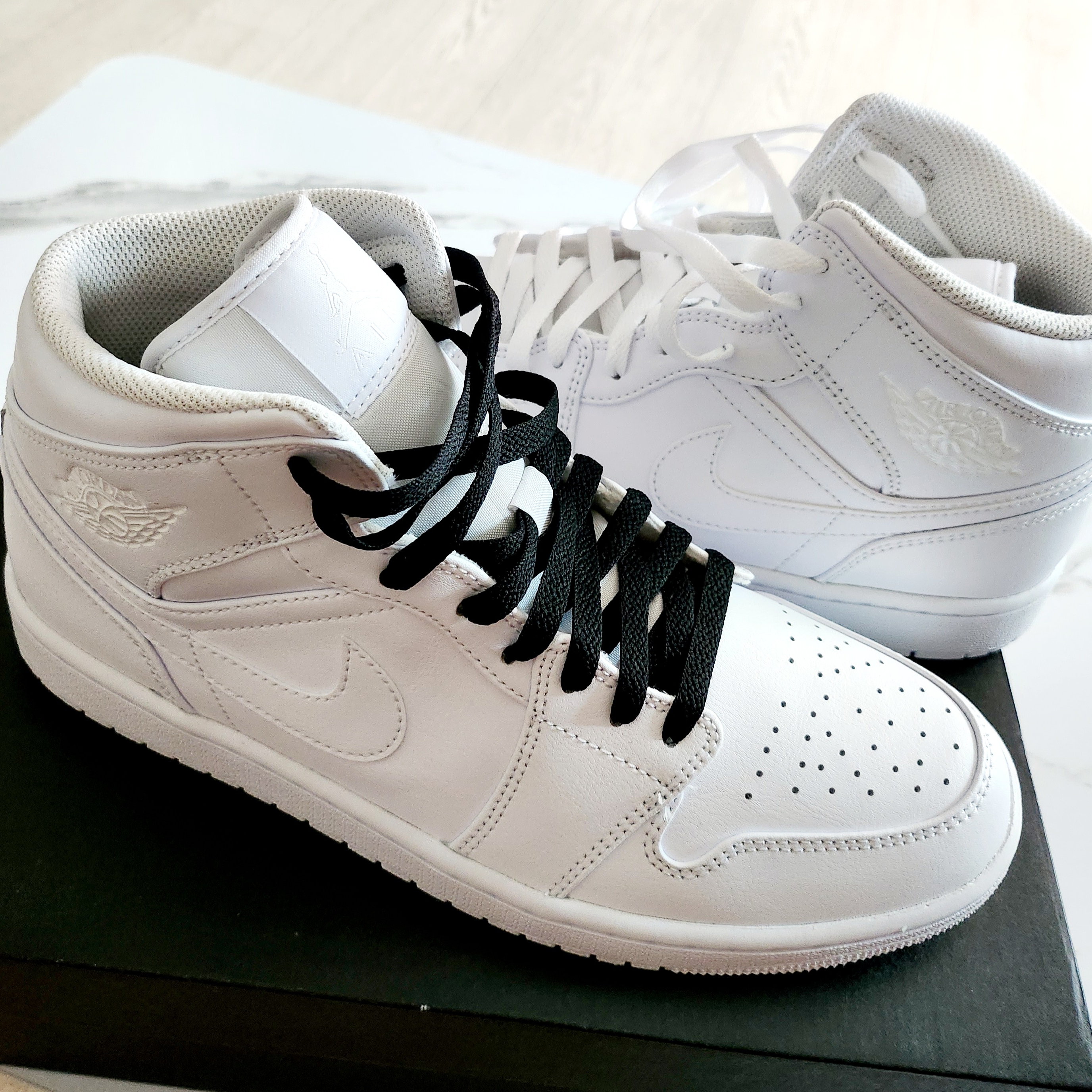 Jordan 1 Mid Triple White 2022 착용 스타일