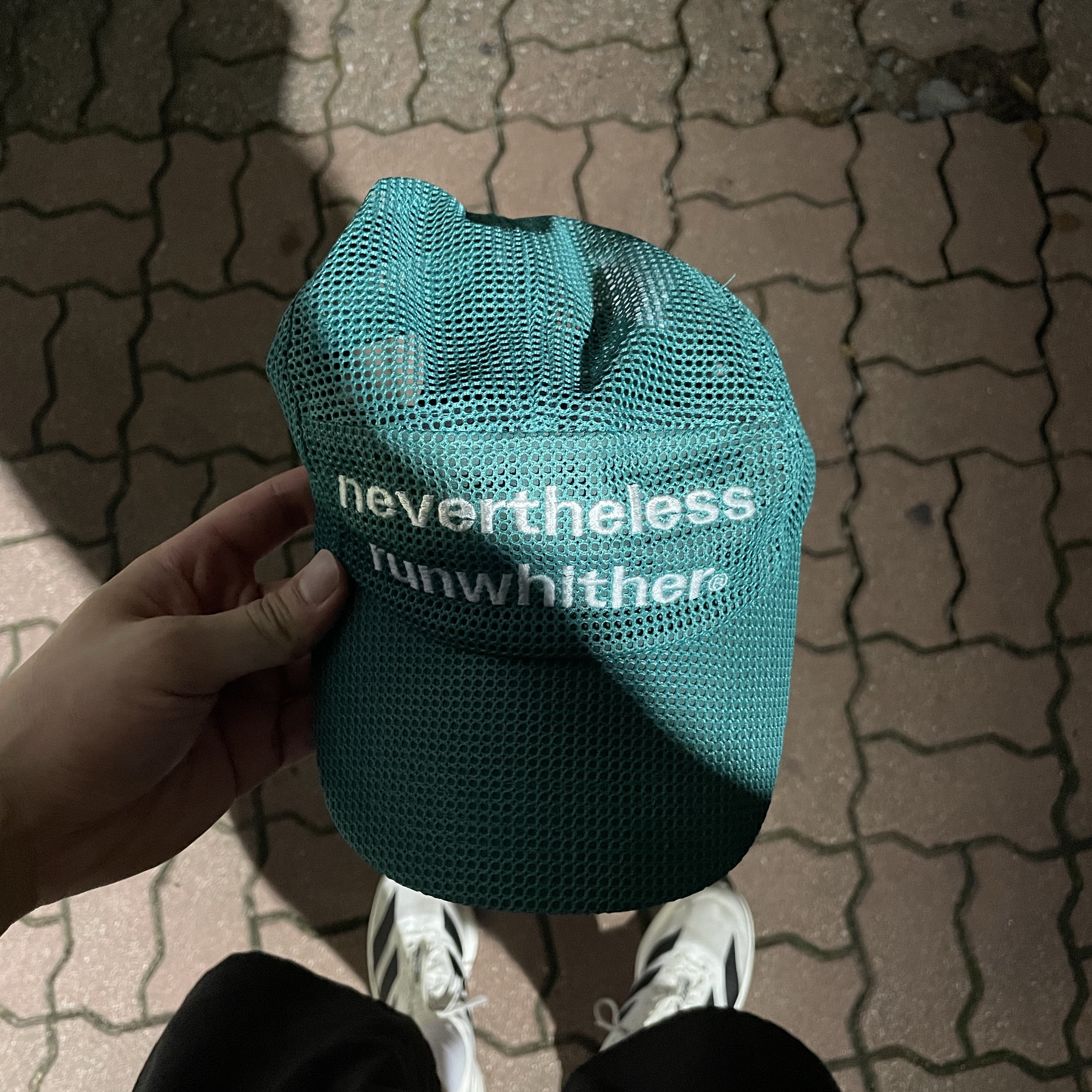[KREAM 단독] runwhither Mesh Cap Green 착용 스타일