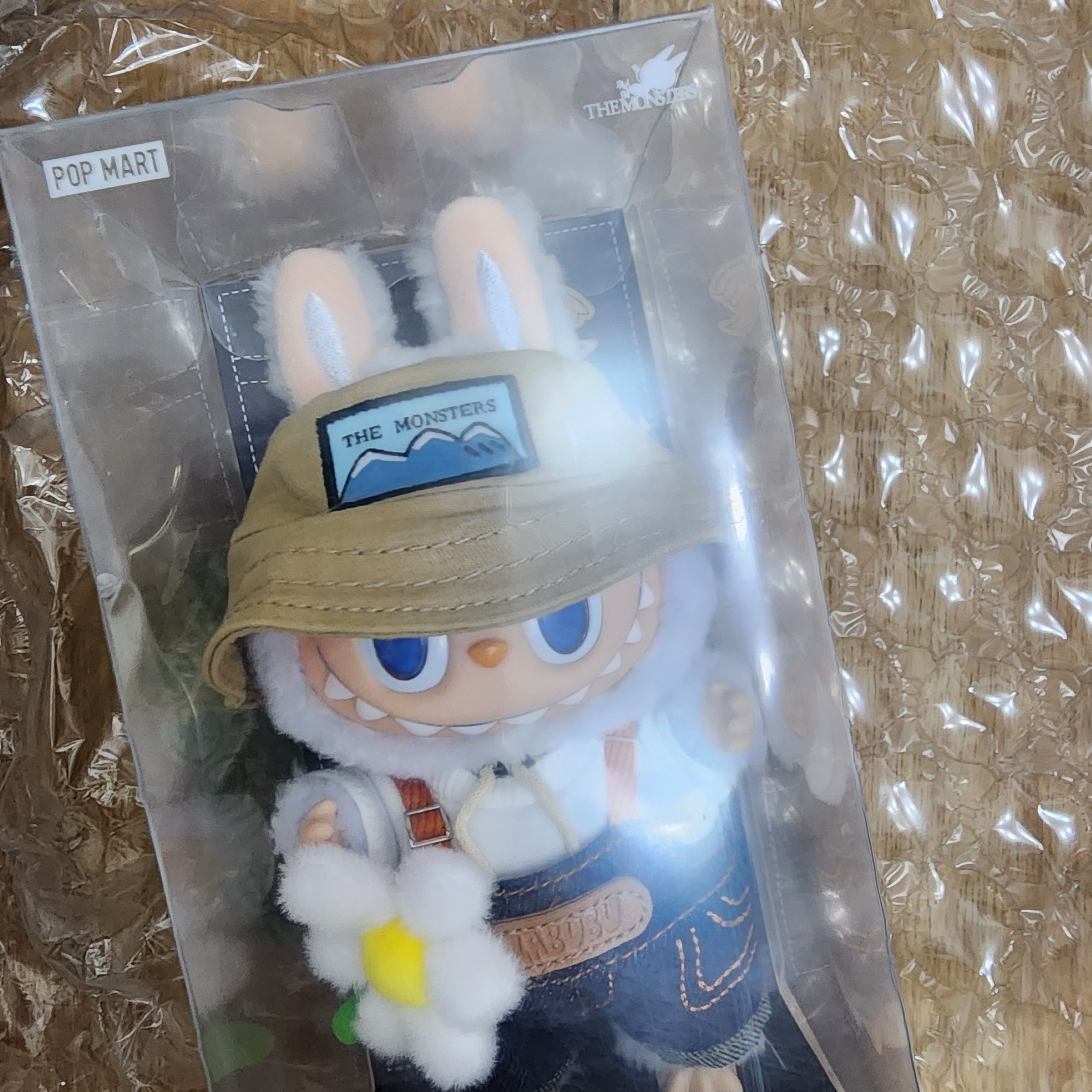 Pop Mart Fall In Wild Labubu Series Toy Keyring 착용 스타일