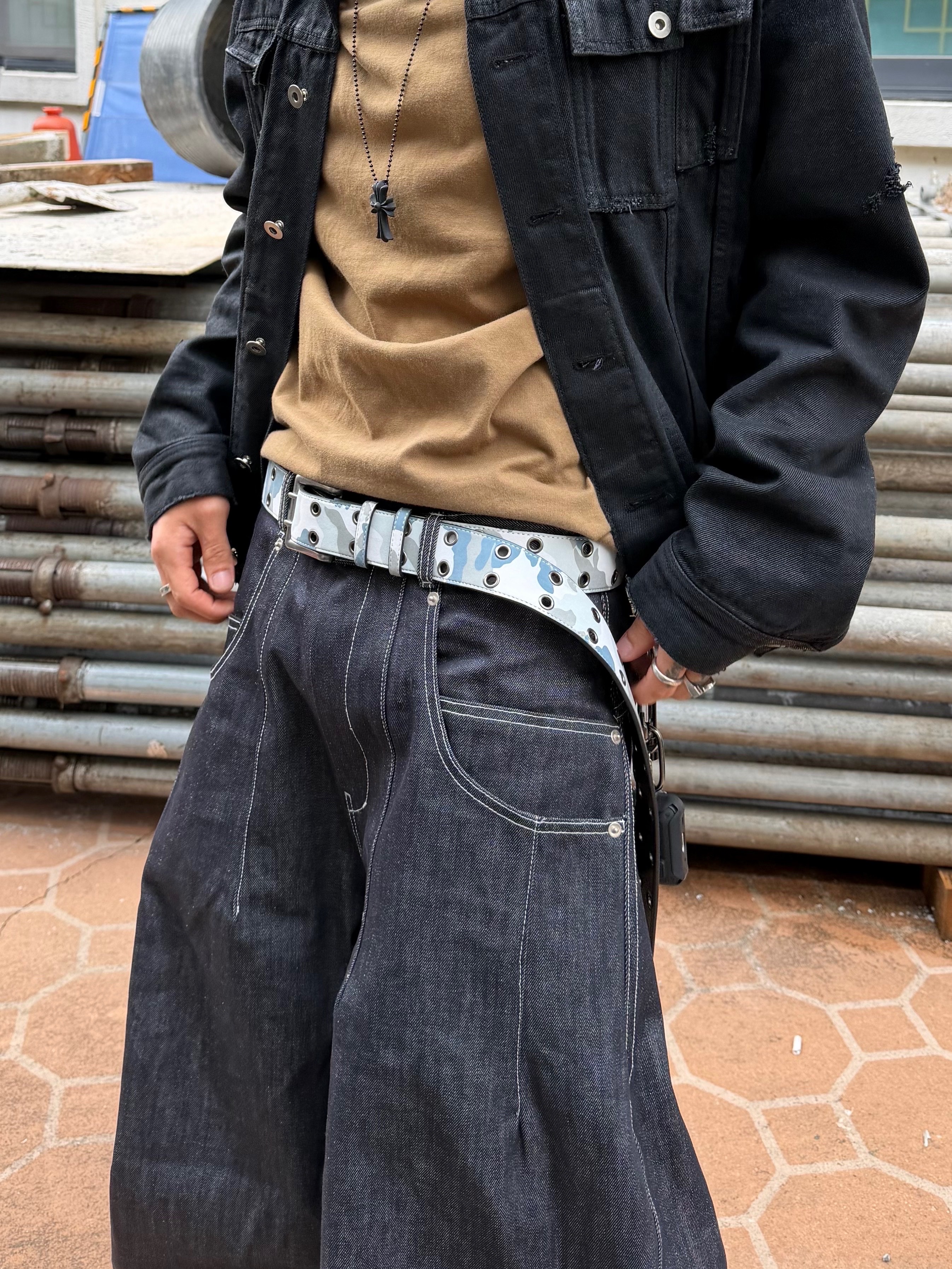 Force Sensitive Fst Leather Long Belt, Balenciaga Cargo Sneakers Beige Grey Red 착용 스타일 - 8