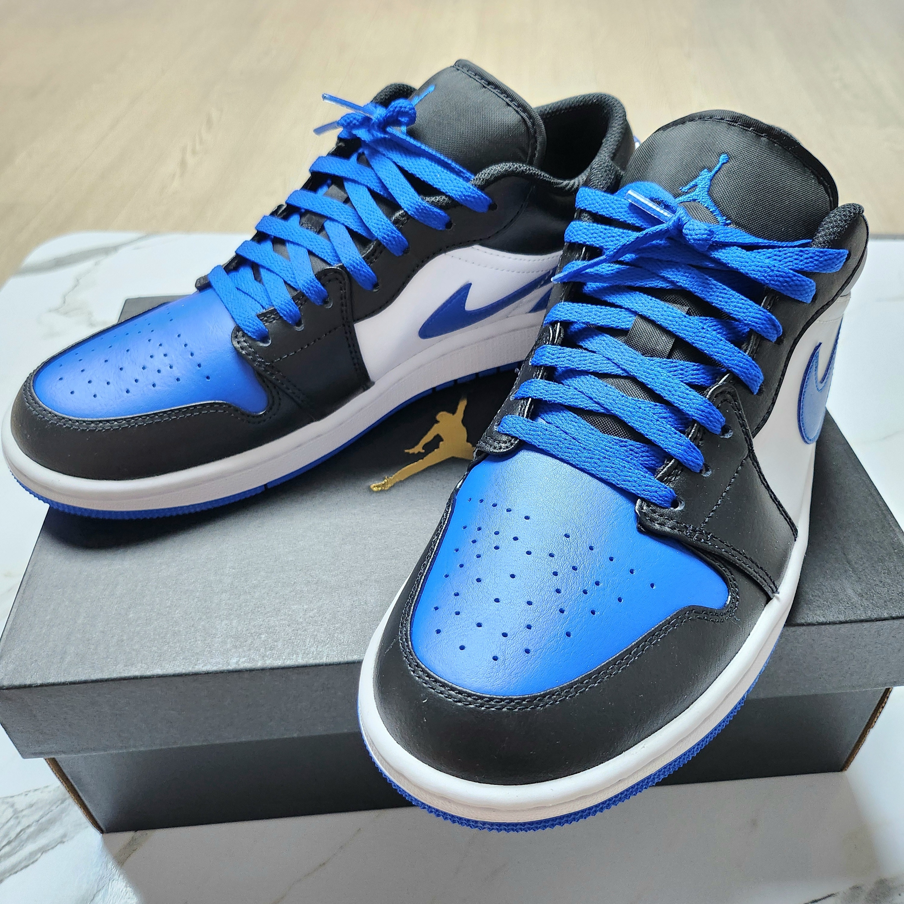 Jordan 1 Low Alternate Royal Toe 착용 스타일
