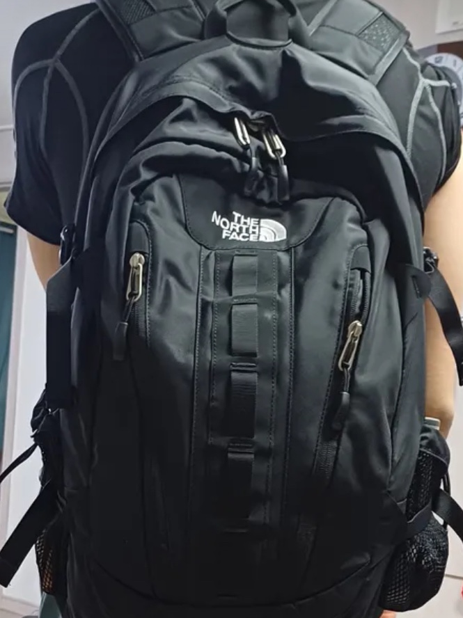 The North Face Big Shot Black 착용 스타일