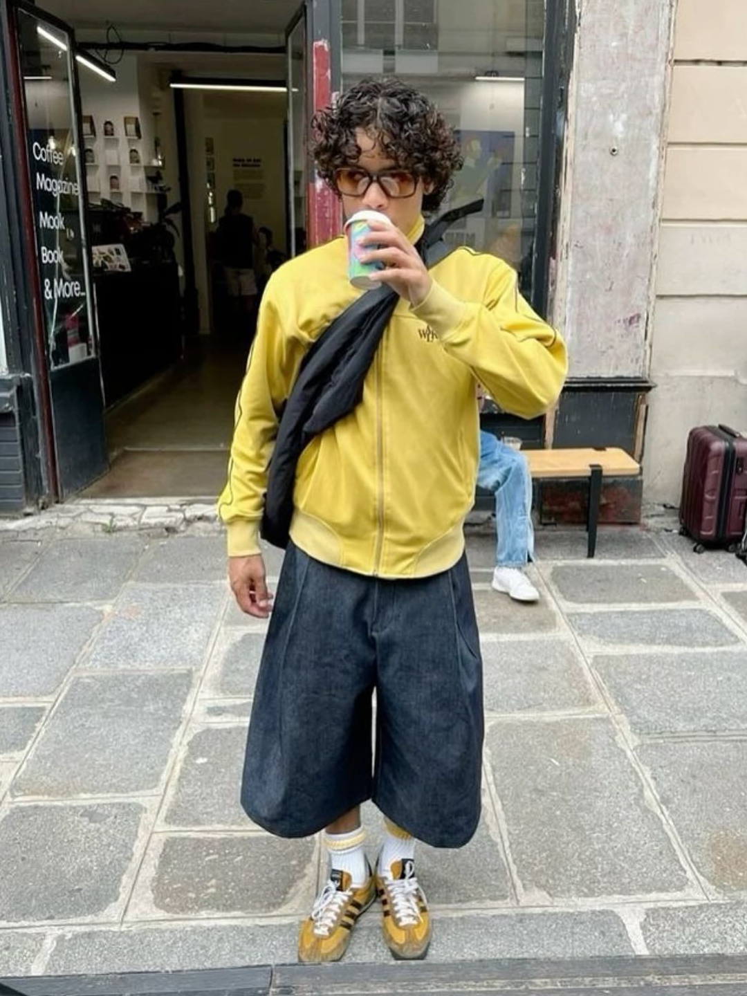 Adidas Adicolor Firebird Shorts Green White - KR Sizing, Adidas Adicolor Classic Beckenbauer Track Top Night Indigo - KR Sizing 착용 스타일 - 4