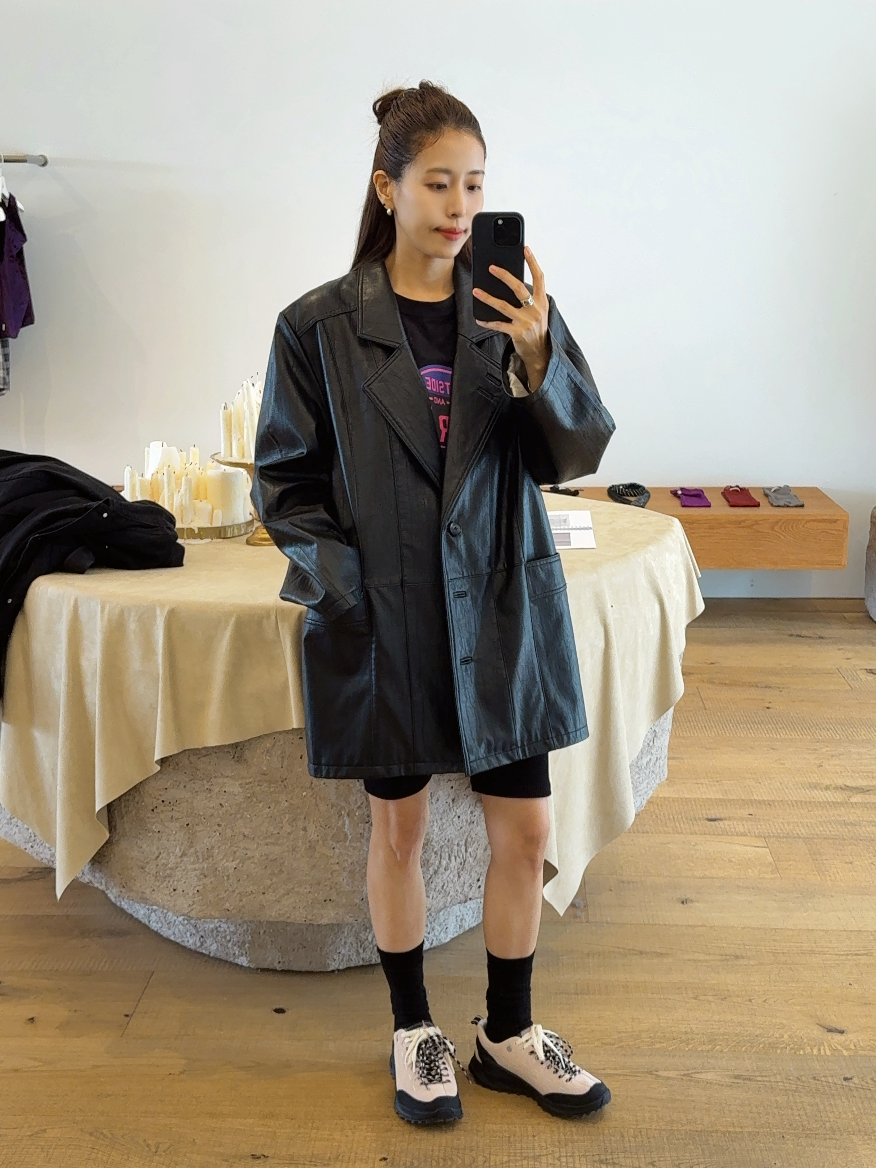 SATUR X KEEN JASPER ZIONIC Light Pink 착용 스타일 - 3