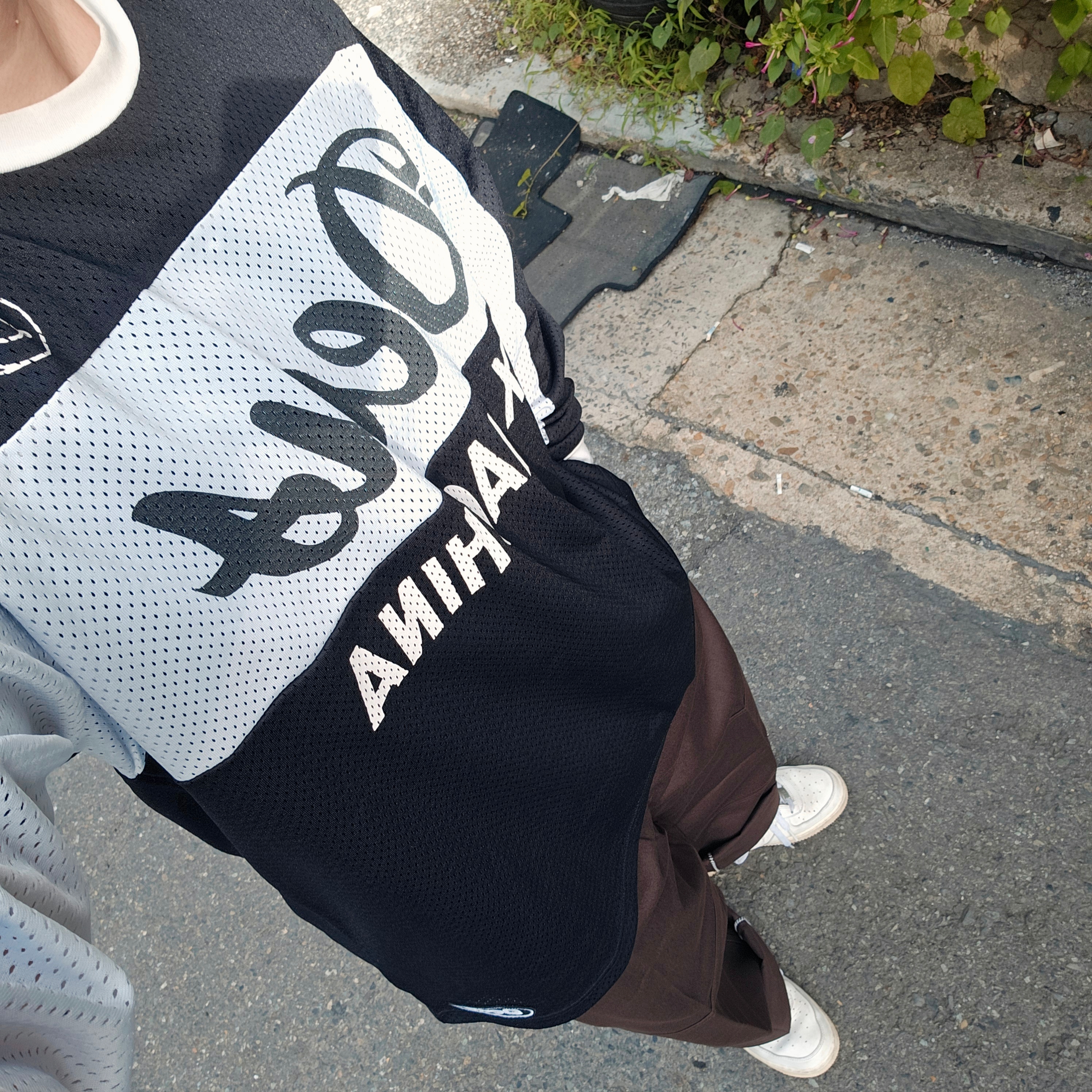 Deus Ex Machina Saber Moto Jersey Black, Dickies Loose Fit Double Knee Work Pants Dark Brown 착용 스타일 - 1