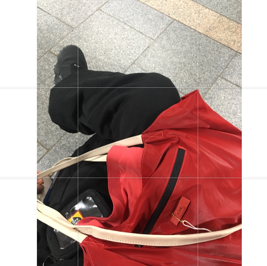 Xlim Ep.7 Synopsis 02 Bag Red, Human Made Military Card Case Black 착용 스타일