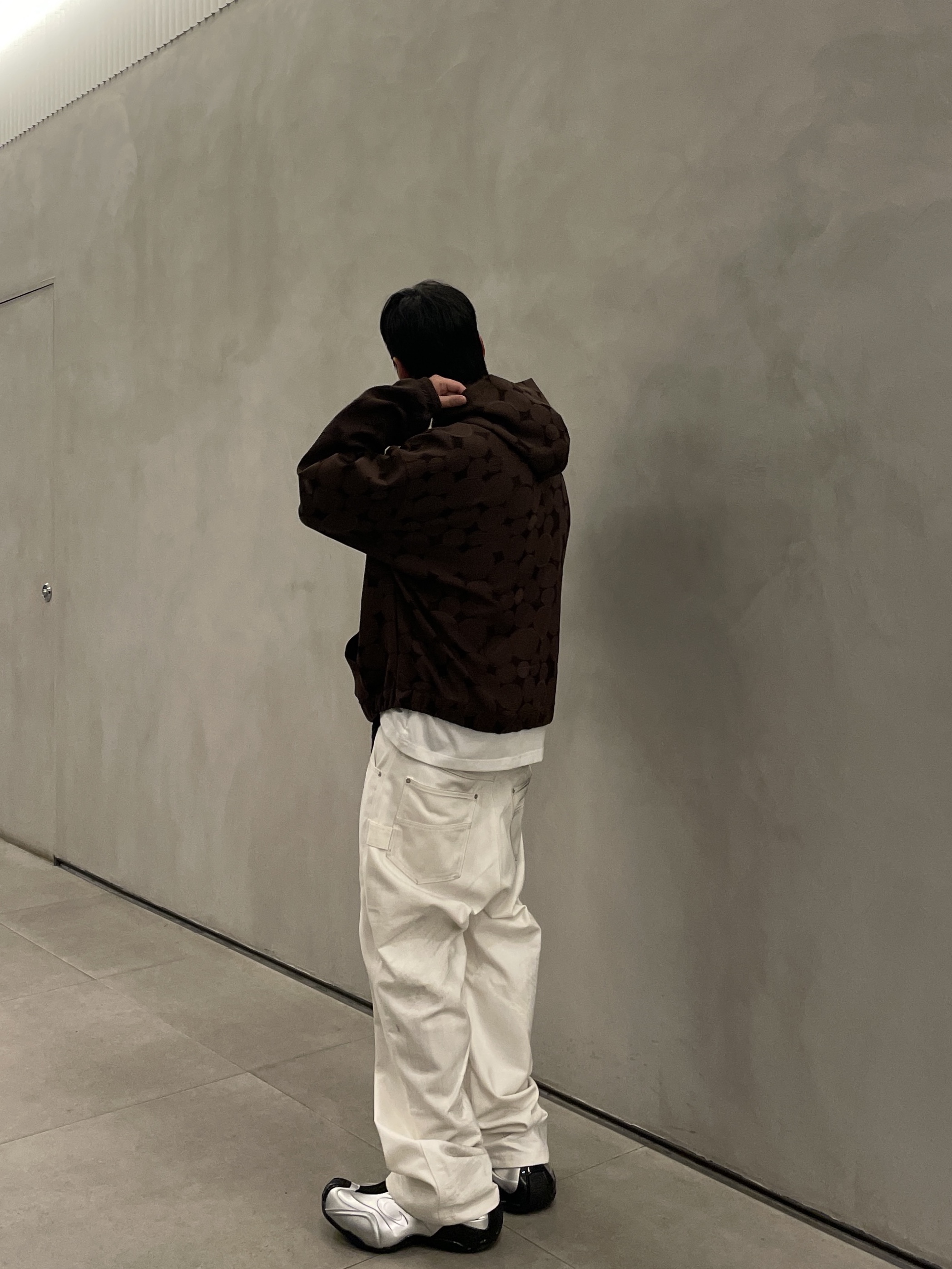 Nonnod Zen Zip Hoodie Brown Jacquard 착용 스타일 - 2