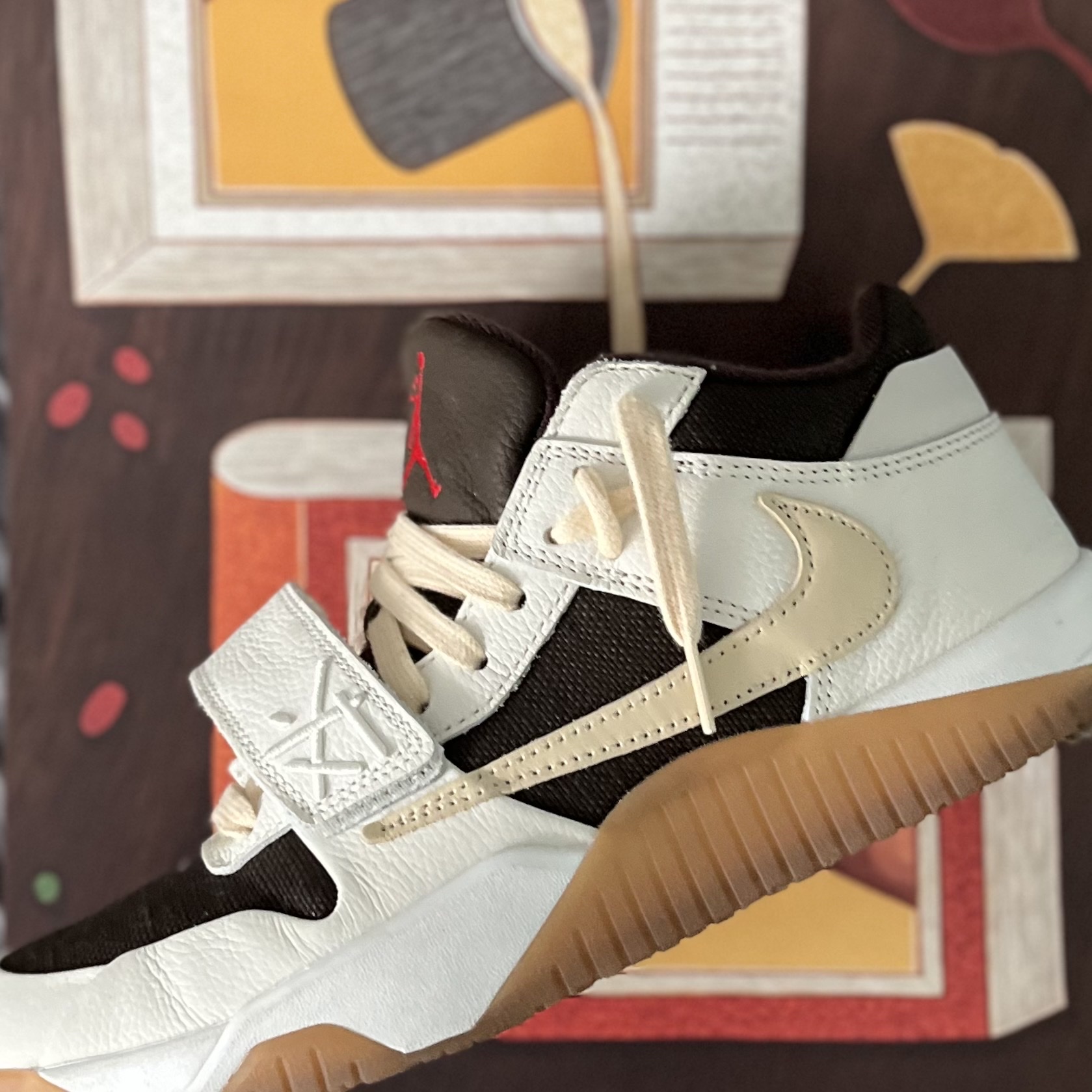 Jordan x Travis Scott Jumpman Jack TR Sail and Dark Mocha 착용 스타일
