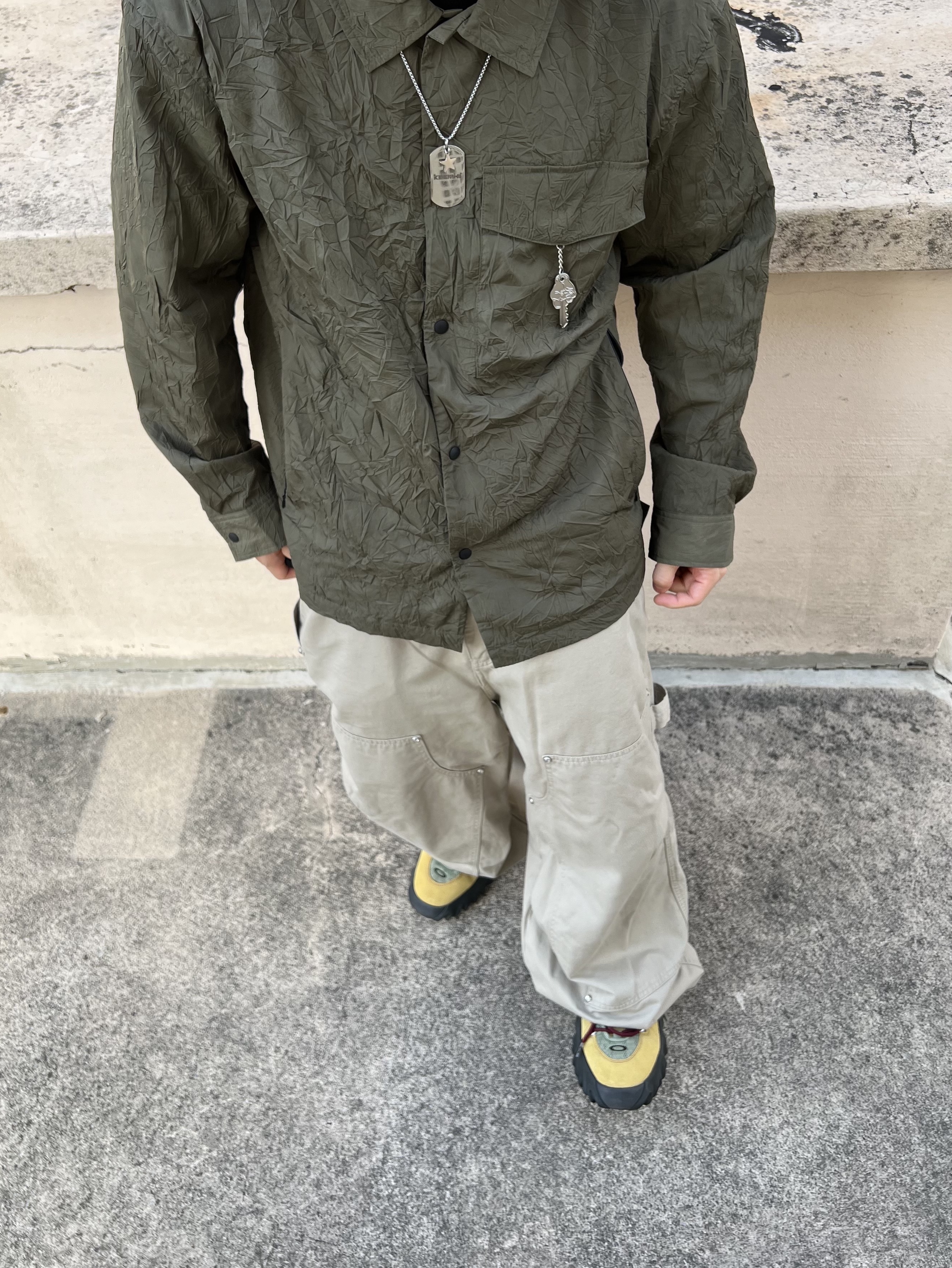 Oakley Factory Team Suede Flesh Edge Boots Yellow, Kamien x MJD Double Hole Belt Black Shearling Calfskin 착용 스타일 - 1