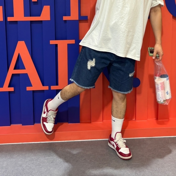 Jordan 1 Low Cardinal Red 착용 스타일