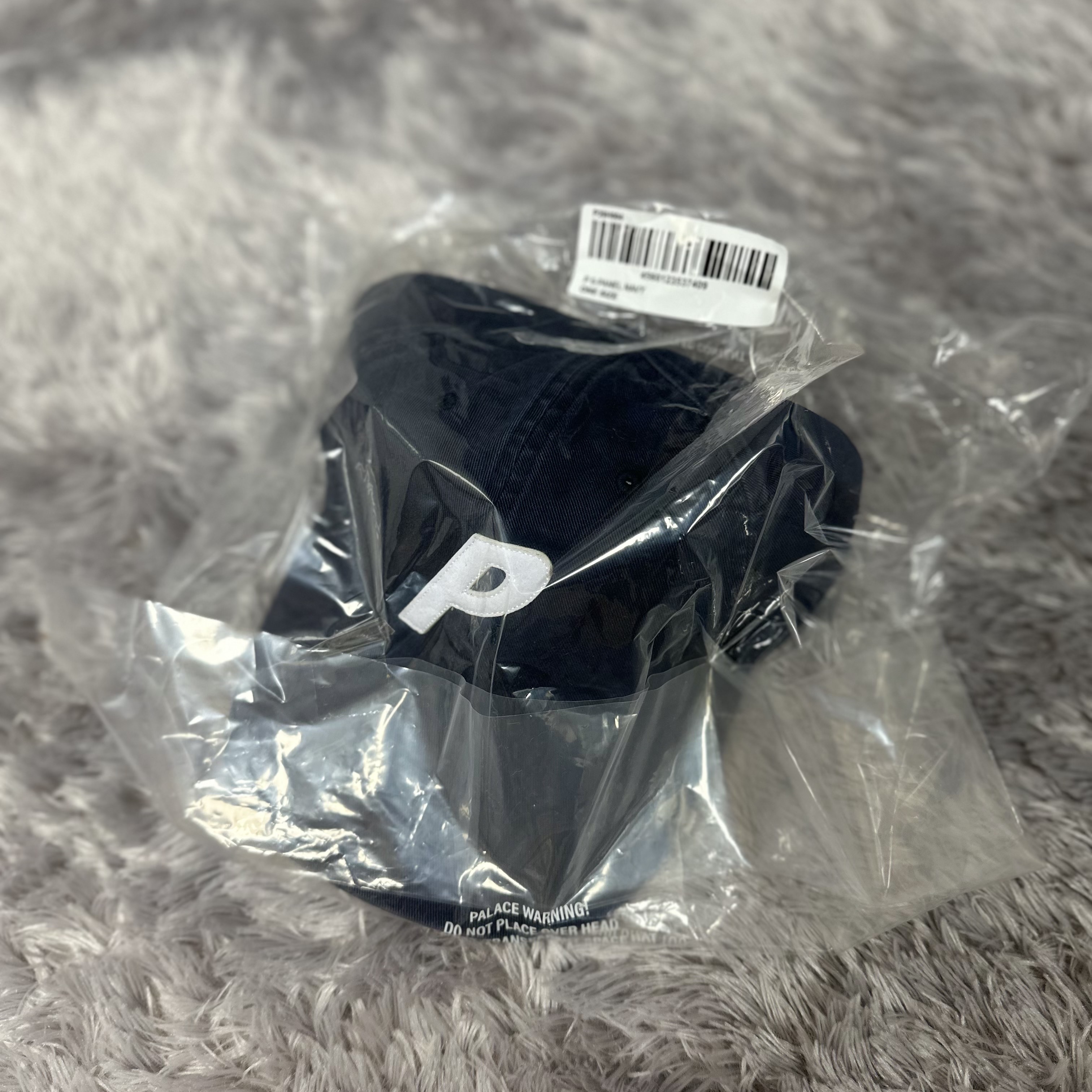 Palace P 6-Panel Navy - 25FW 착용 스타일 - 1