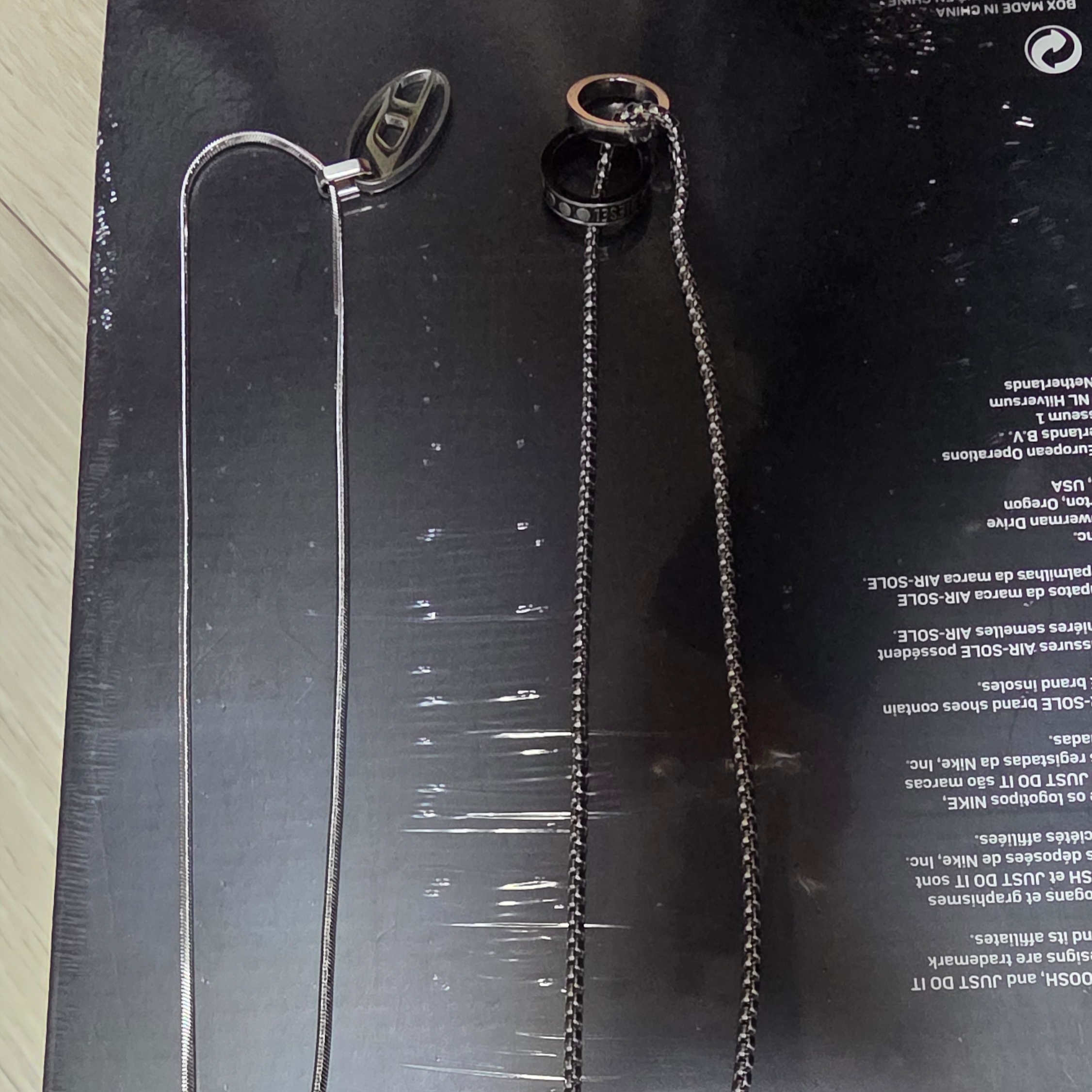 Diesel Dx1342 Stainless Steel Pendant Necklace Silver 착용 스타일 - 4