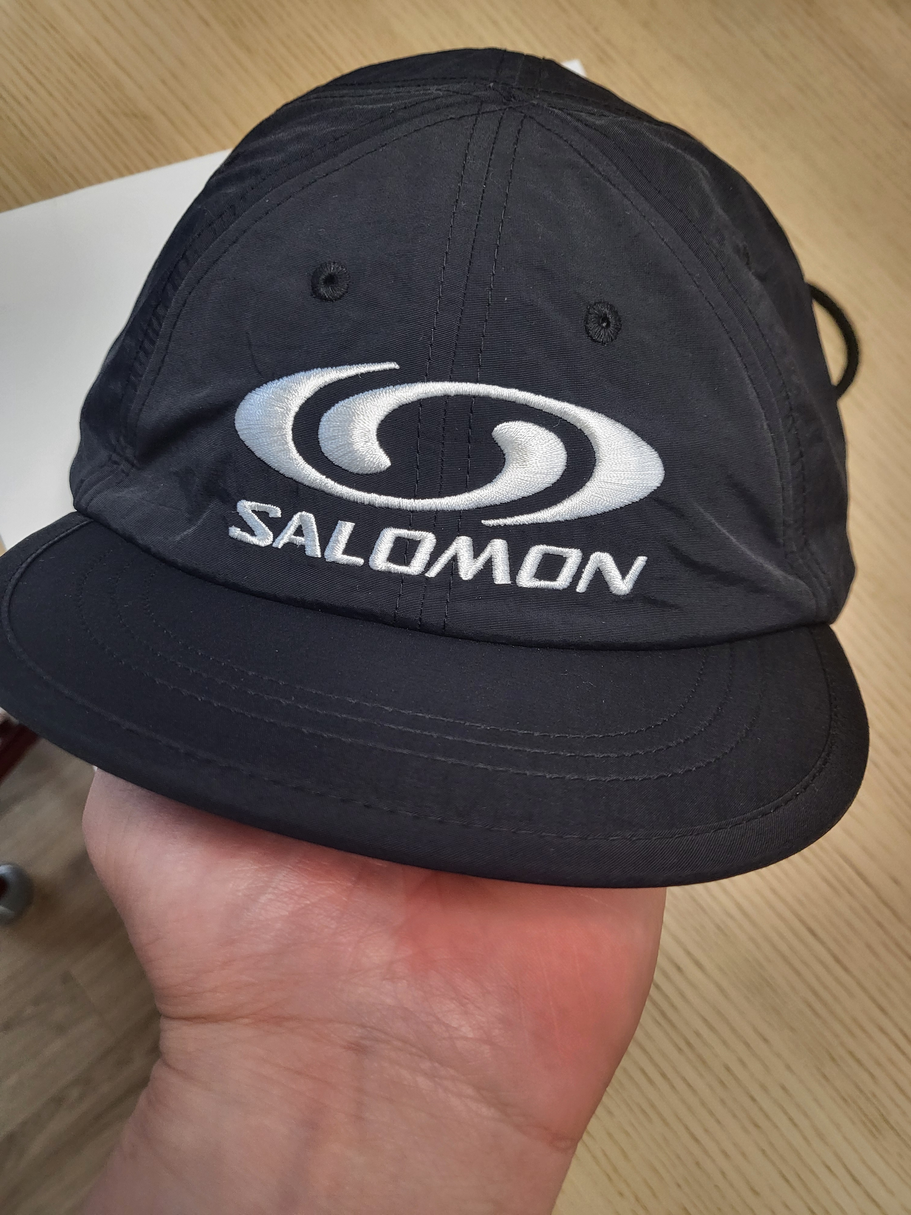 Salomon Link 6 Panel Cap Black 착용 스타일