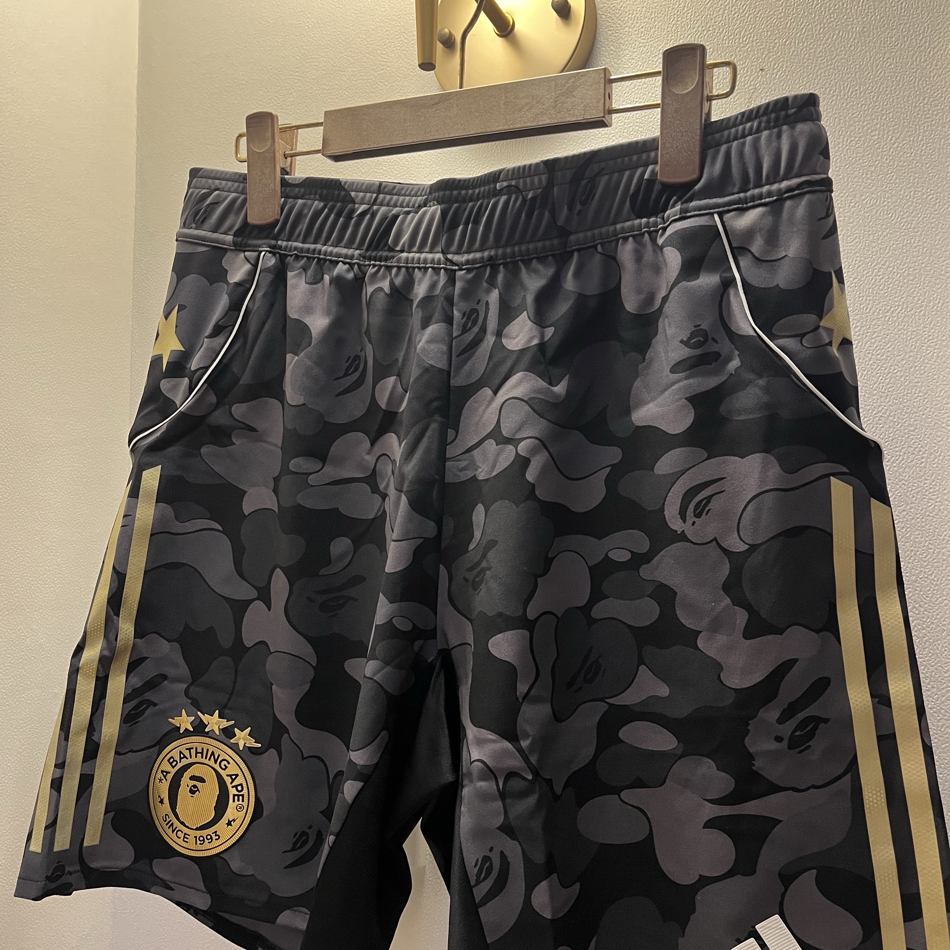 Adidas x BAPE FB Shorts Black - KR Sizing 착용 스타일 - 1