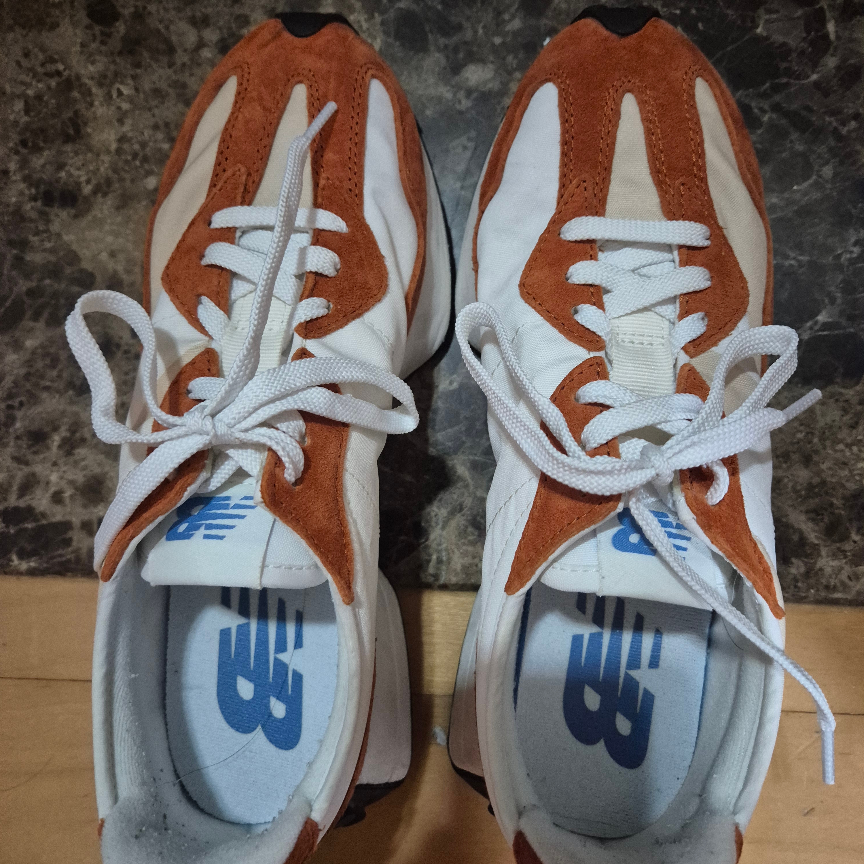 New Balance 327 Rust Oxide Orange 착용 스타일