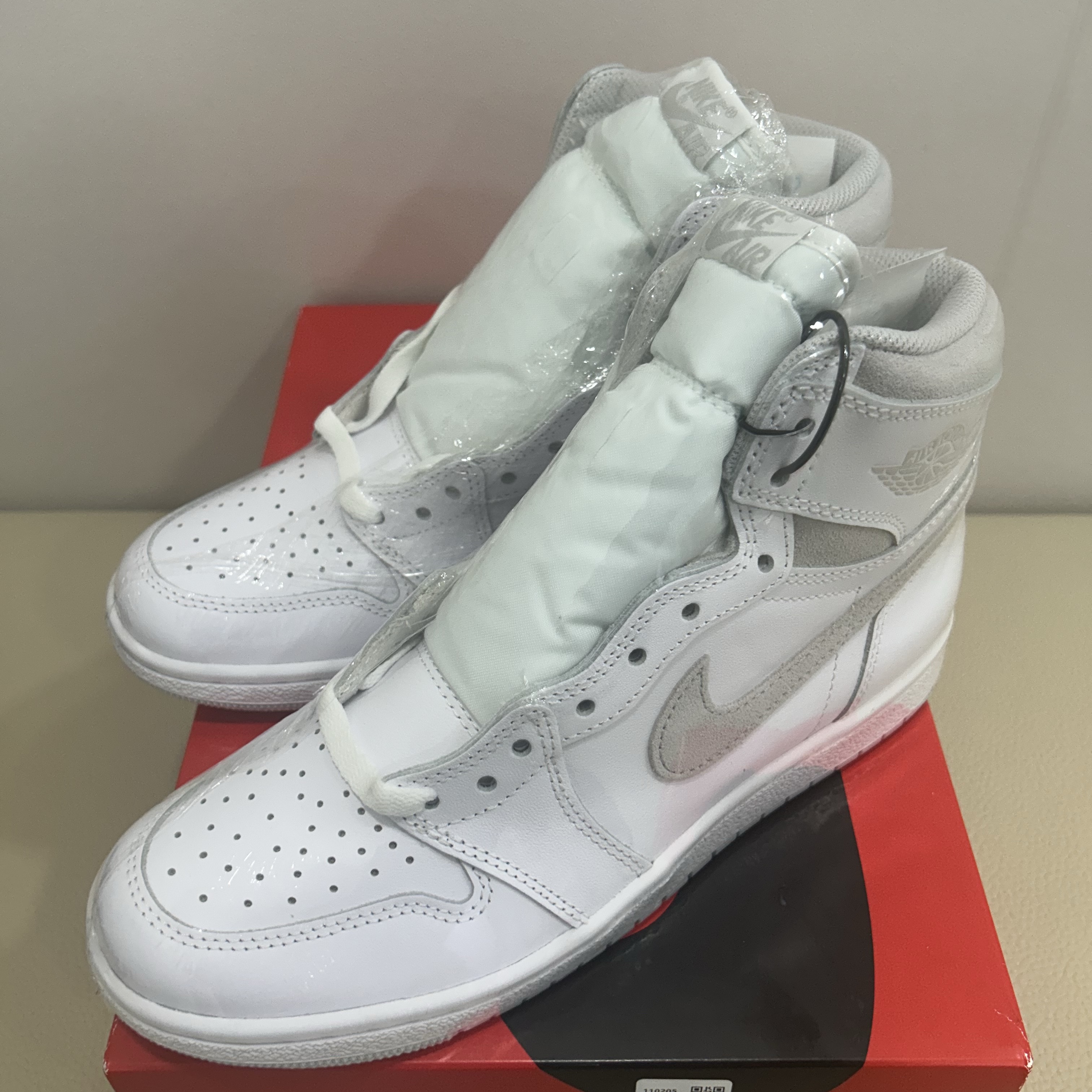 Jordan 1 High 85 Neutral Grey 착용 스타일 - 2