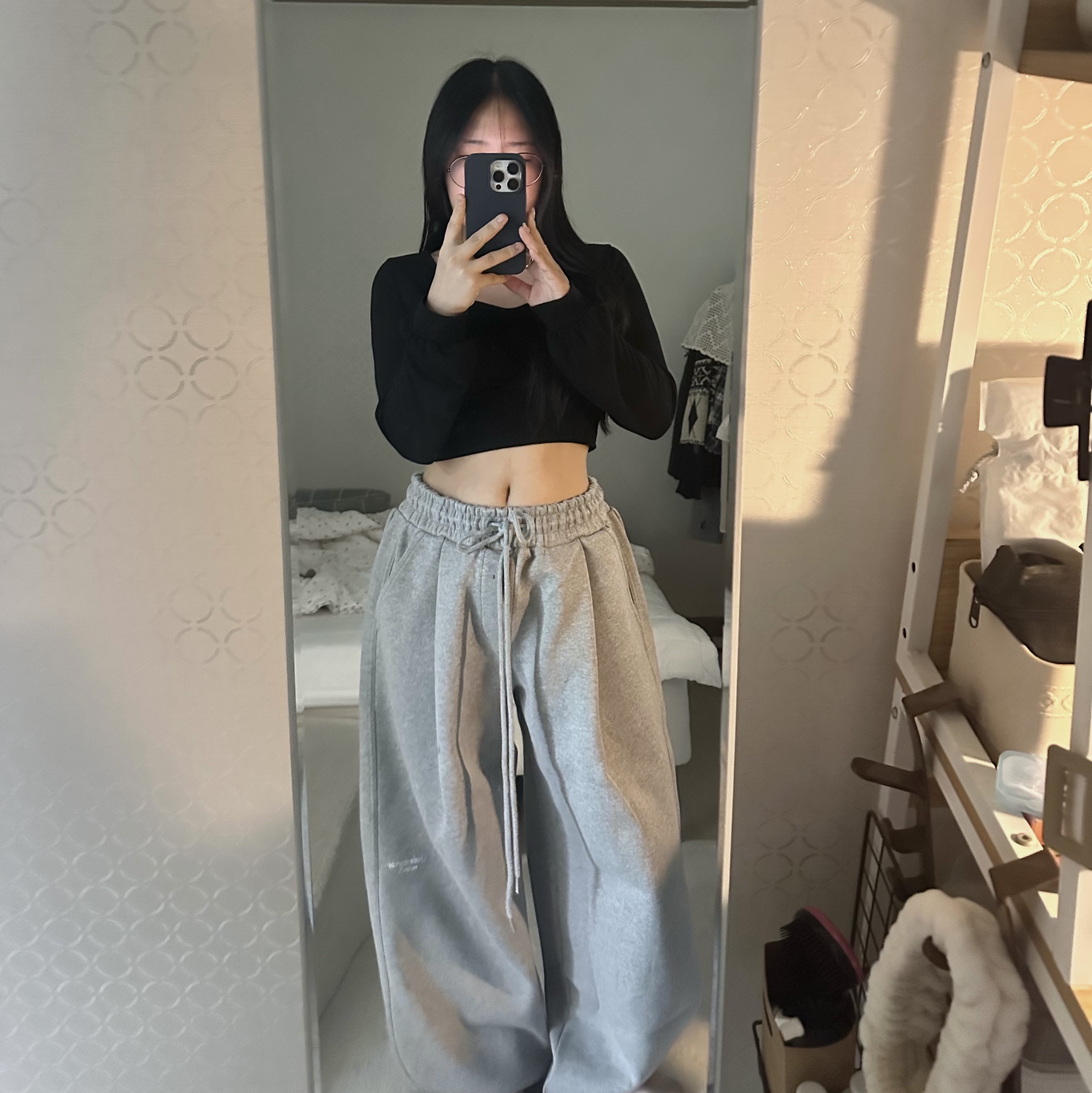 Undermycar Mu.03 Anti Fxxking Logo Play Oversized Sweat Jogger Melange Gray 착용 스타일