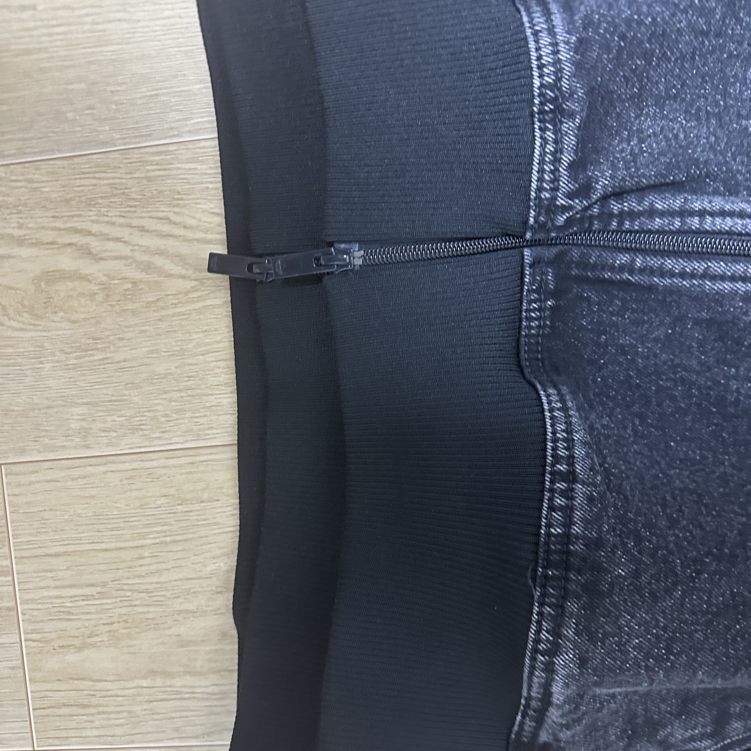 Adidas Adicolor Denim Firebird Track Top True Black Denim  - KR Sizing, Adidas Adicolor Denim Firebird Track Top True Black Denim  - US Sizing 착용 스타일 - 2