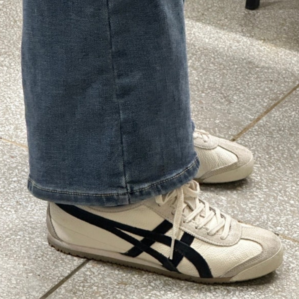 Onitsuka Tiger Mexico 66 Vintage White Black 착용 스타일