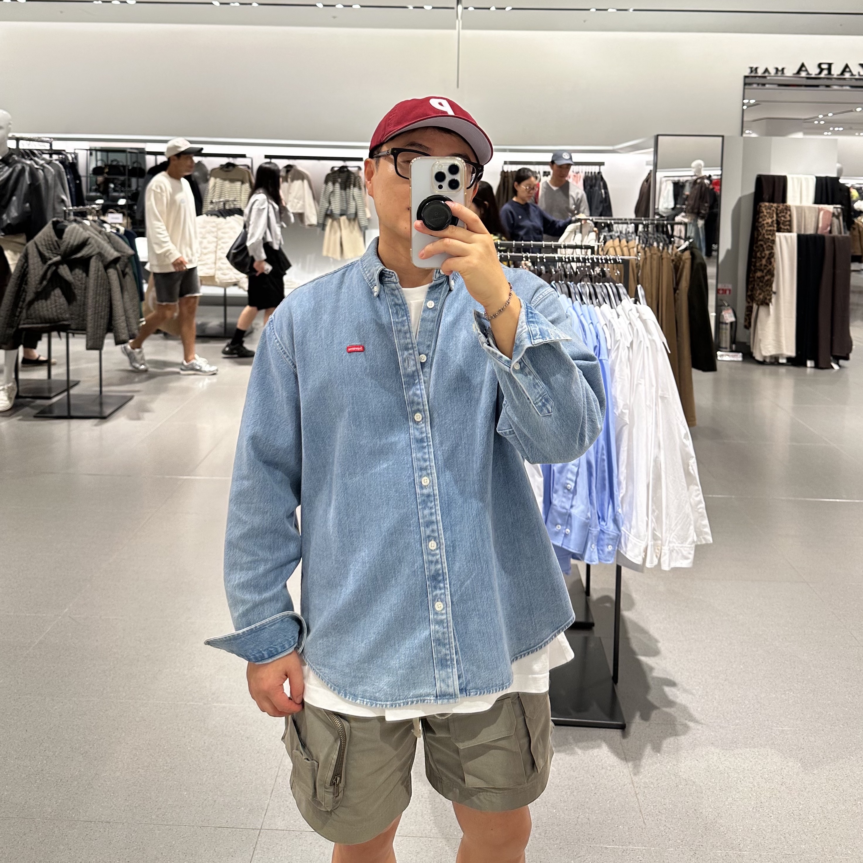 Palace P 6-Panel Berg - 25FW, Supreme Small Box Denim Shirt Washed Indigo - 25SS 착용 스타일