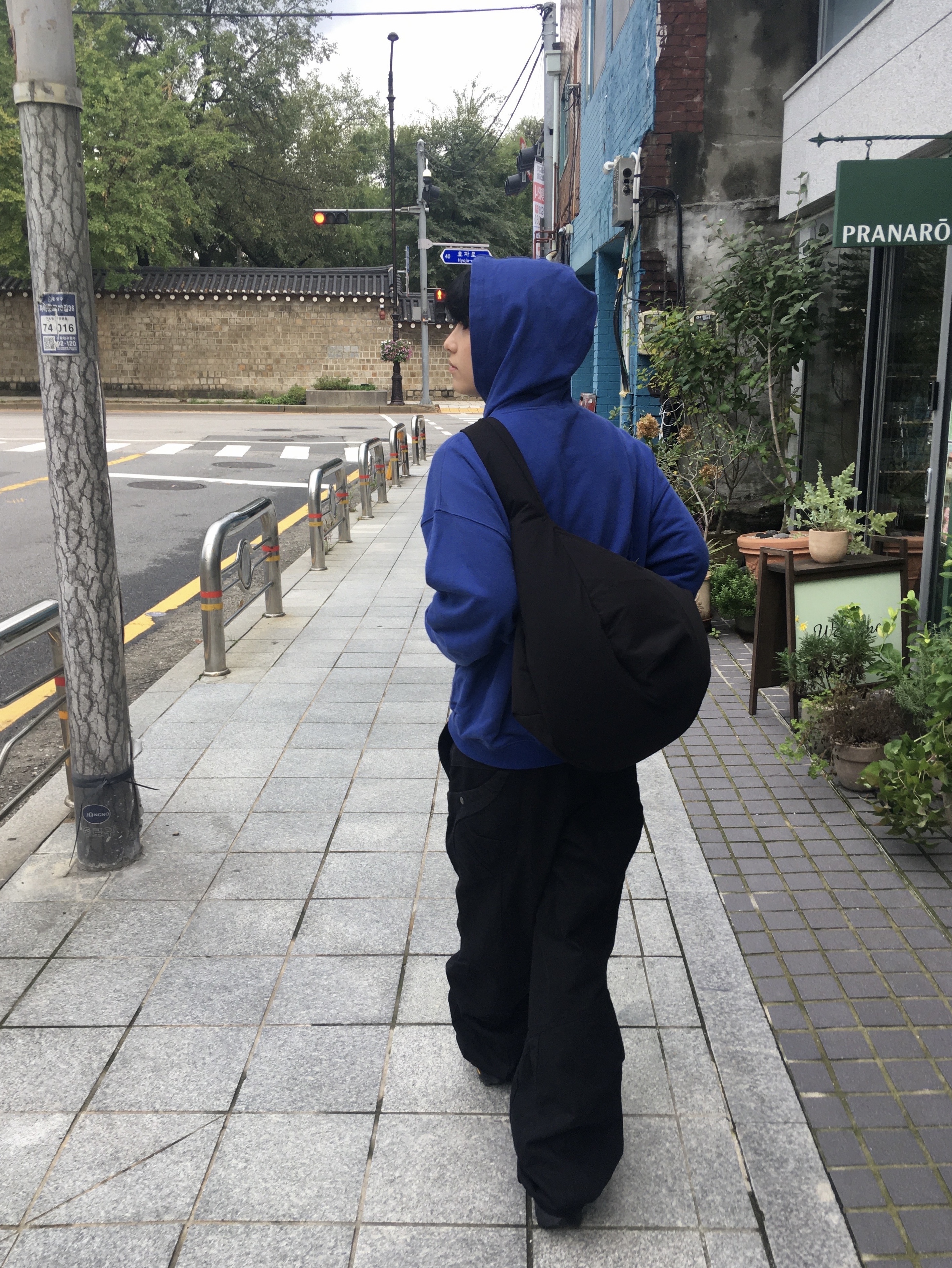 Ignota Core:11 Carapace Pants Black, Post Archive Faction (Paf) 8.0 CVSM Bag Large Black 착용 스타일