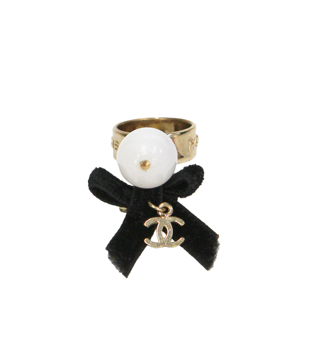 샤넬 비즈 리본 골드 반지 A-B35124(Chanel Beaded Ribbon Gold Ring)