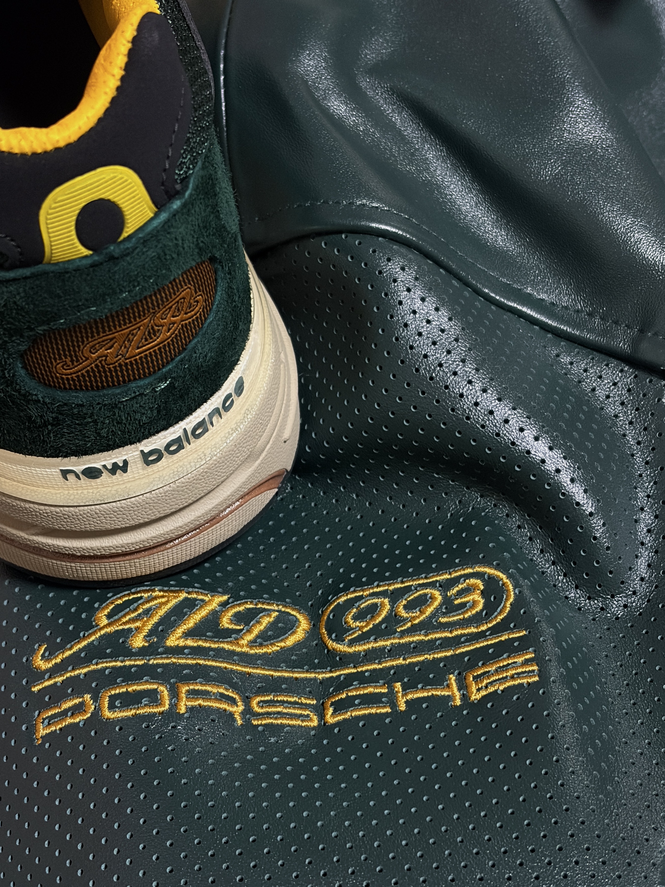 New Balance x Aime Leon Dore 993 Made in USA Pine Grove 착용 스타일 - 3