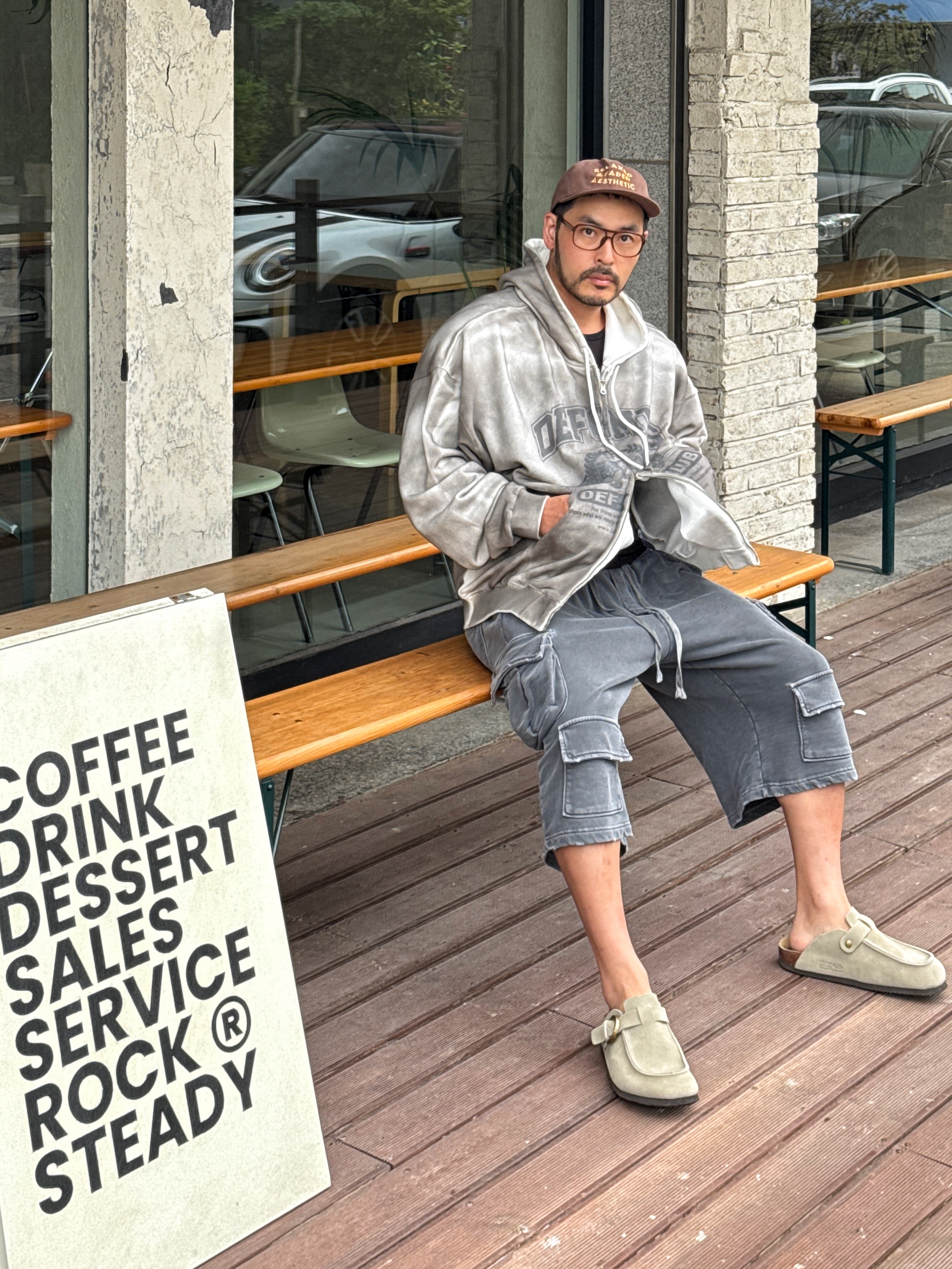 DEFGARMENTS Dirty Washed Hood Zipup Brown, IYSO Ute Taupe 착용 스타일 - 1