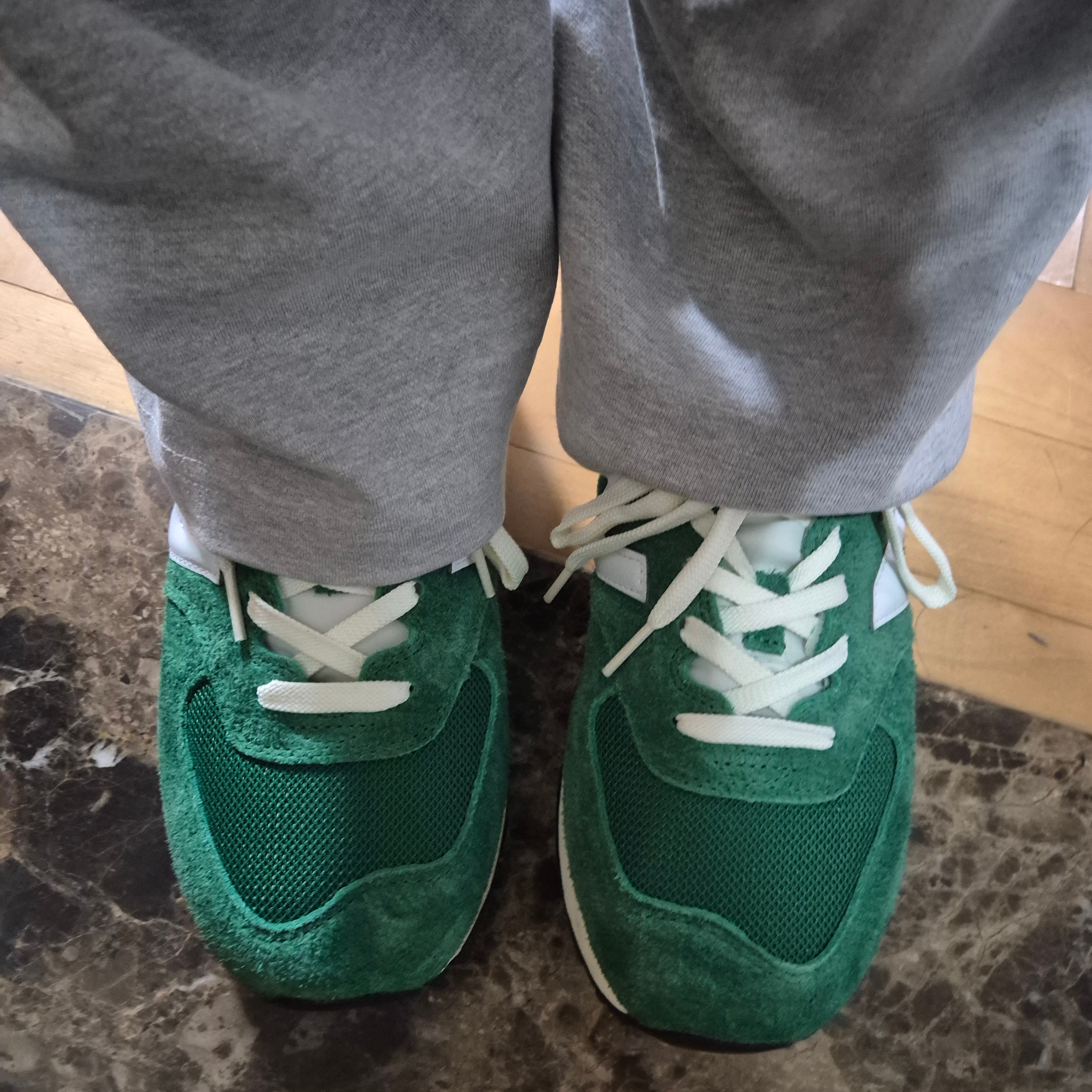New Balance 574 Heritage Grass Green 착용 스타일