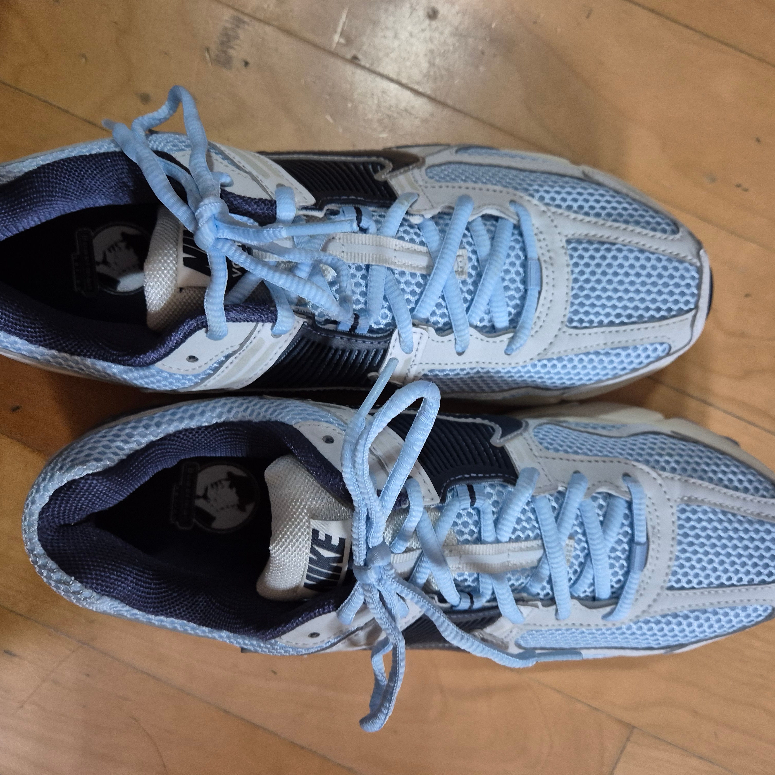 Nike Zoom Vomero 5 Psychic Blue Photon Dust 착용 스타일