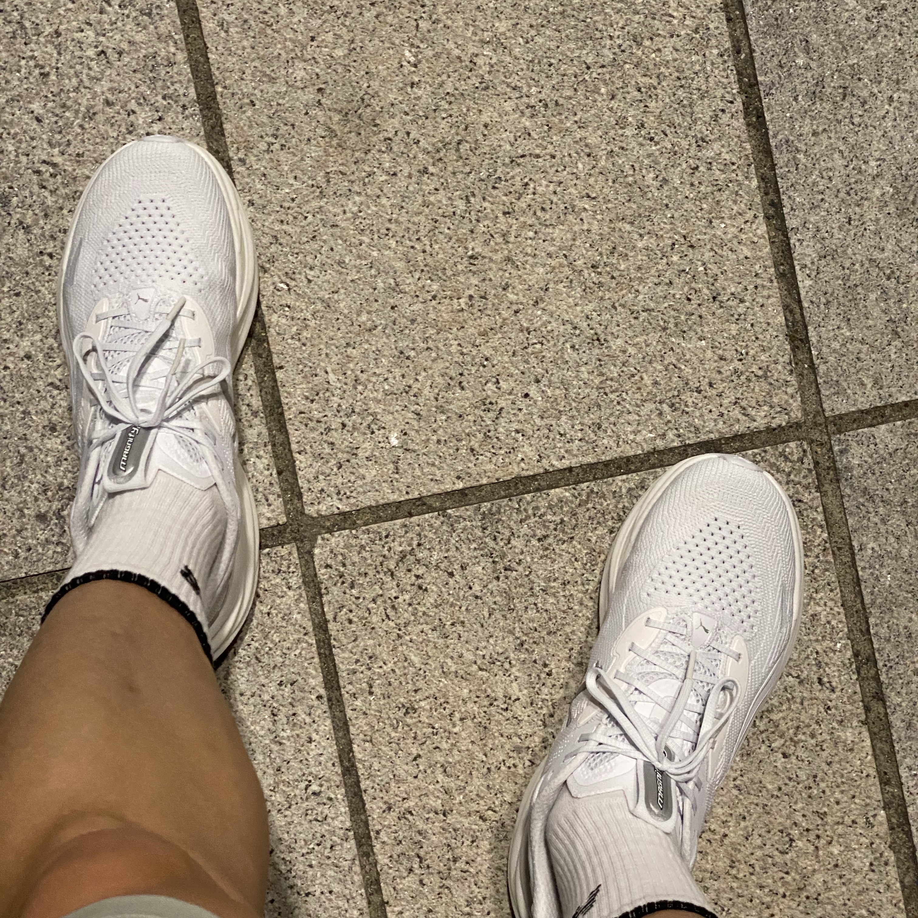 Puma Magnify Nitro 3 White Warm White 착용 스타일