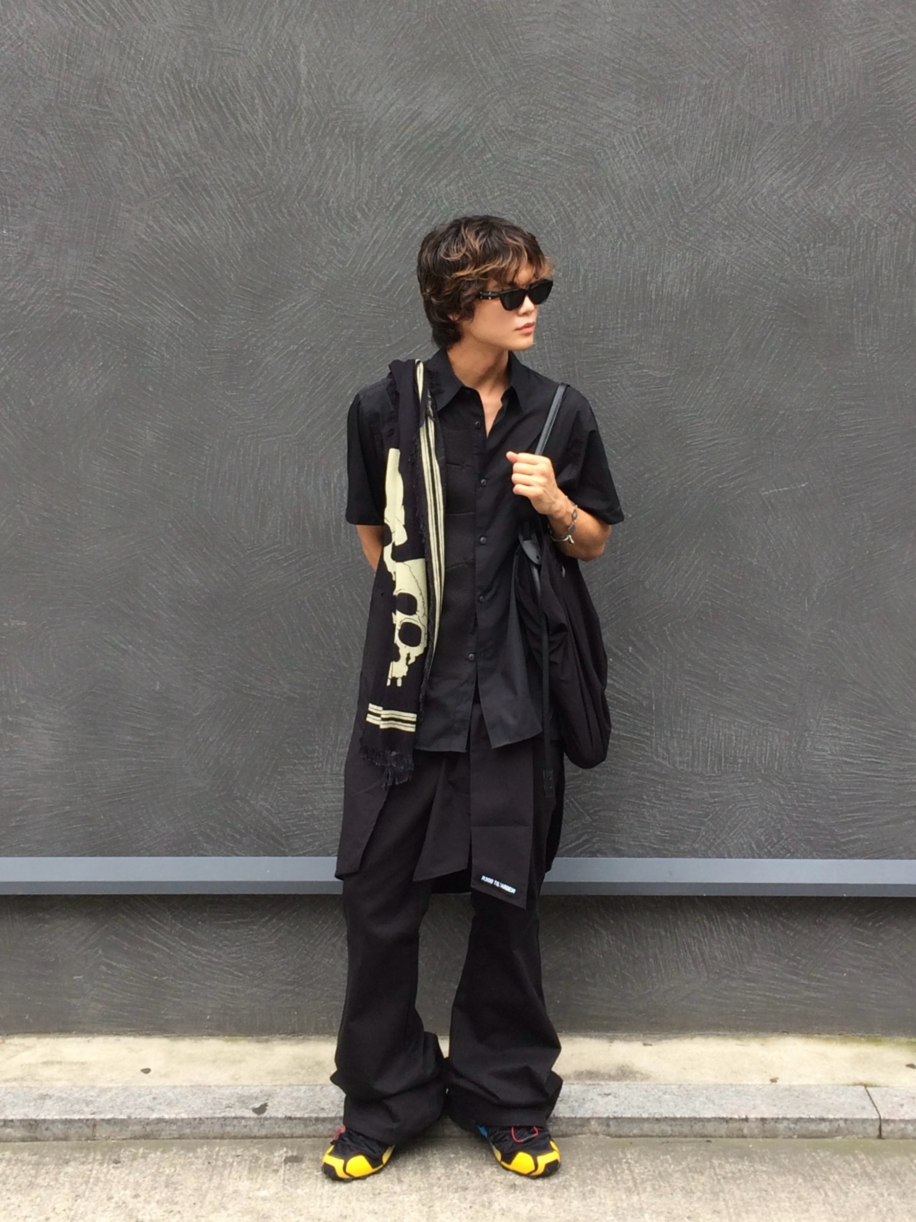 ROARINGRAD Shirt Zipper Flare Pants Black 착용 스타일