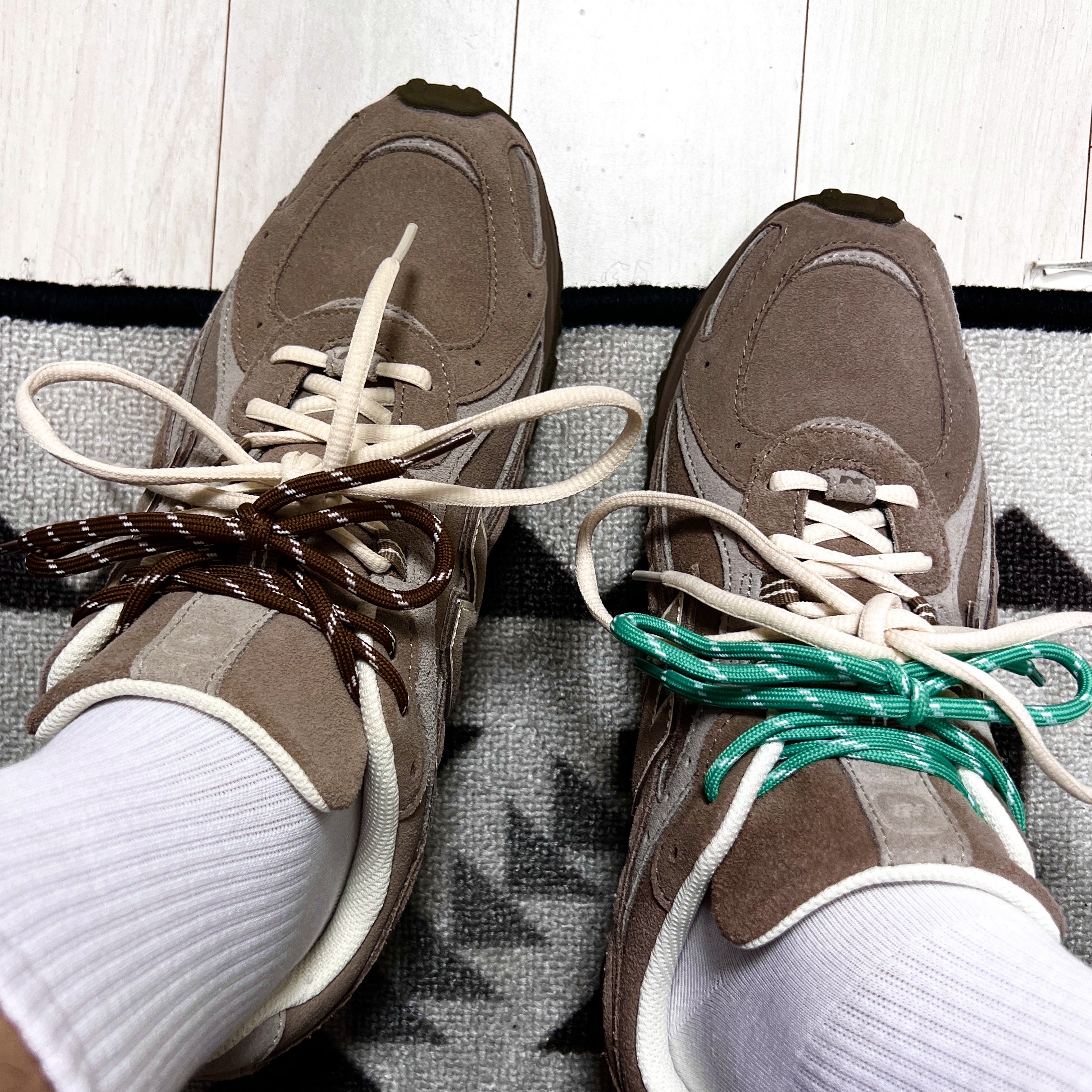 New Balance 204L Suede Mushroom Arid Stone 착용 스타일 - 2