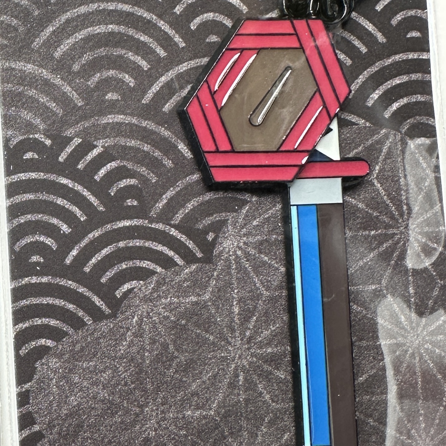 Demon Slayer Kimetsu No Yaiba Nichirin Sword Keyring Tomioka Giyu 착용 스타일