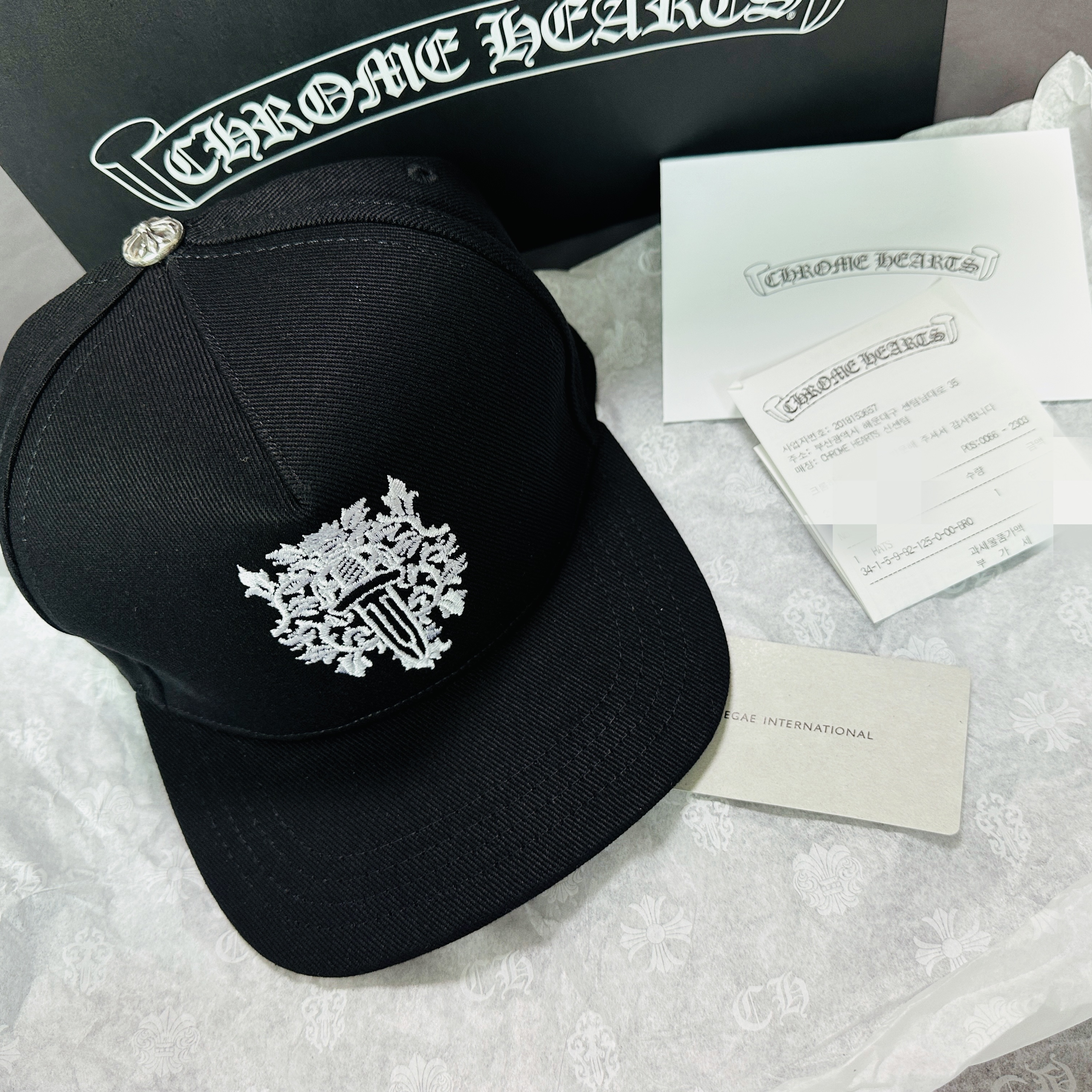 Chrome Hearts Dagger Denim Baseball Hat Black White 착용 스타일