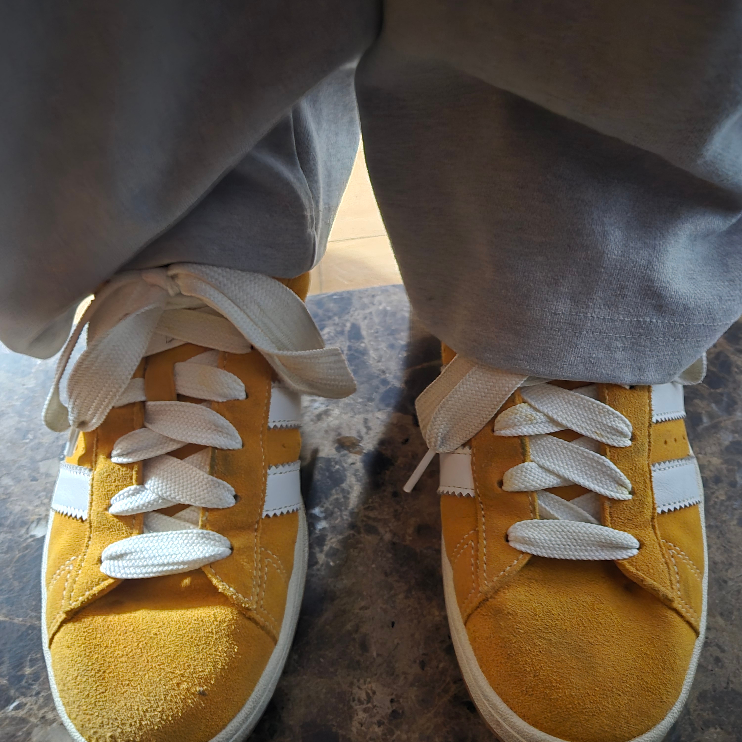 Adidas Campus 00s Pantone White 착용 스타일