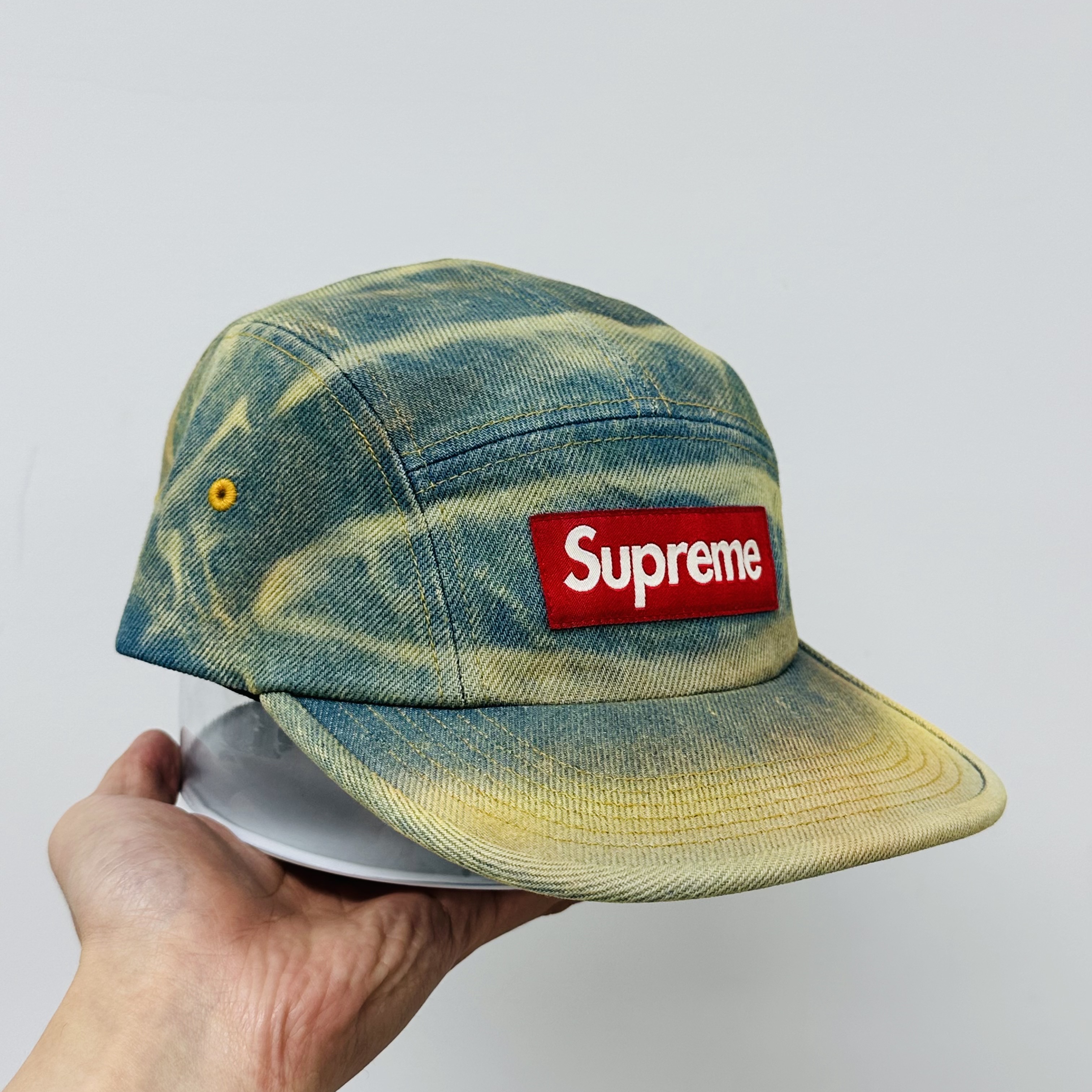 Supreme Denim Camp Cap Washed Black - 25FW, Supreme Denim Camp Cap Dirty Indigo - 25FW 착용 스타일 - 2