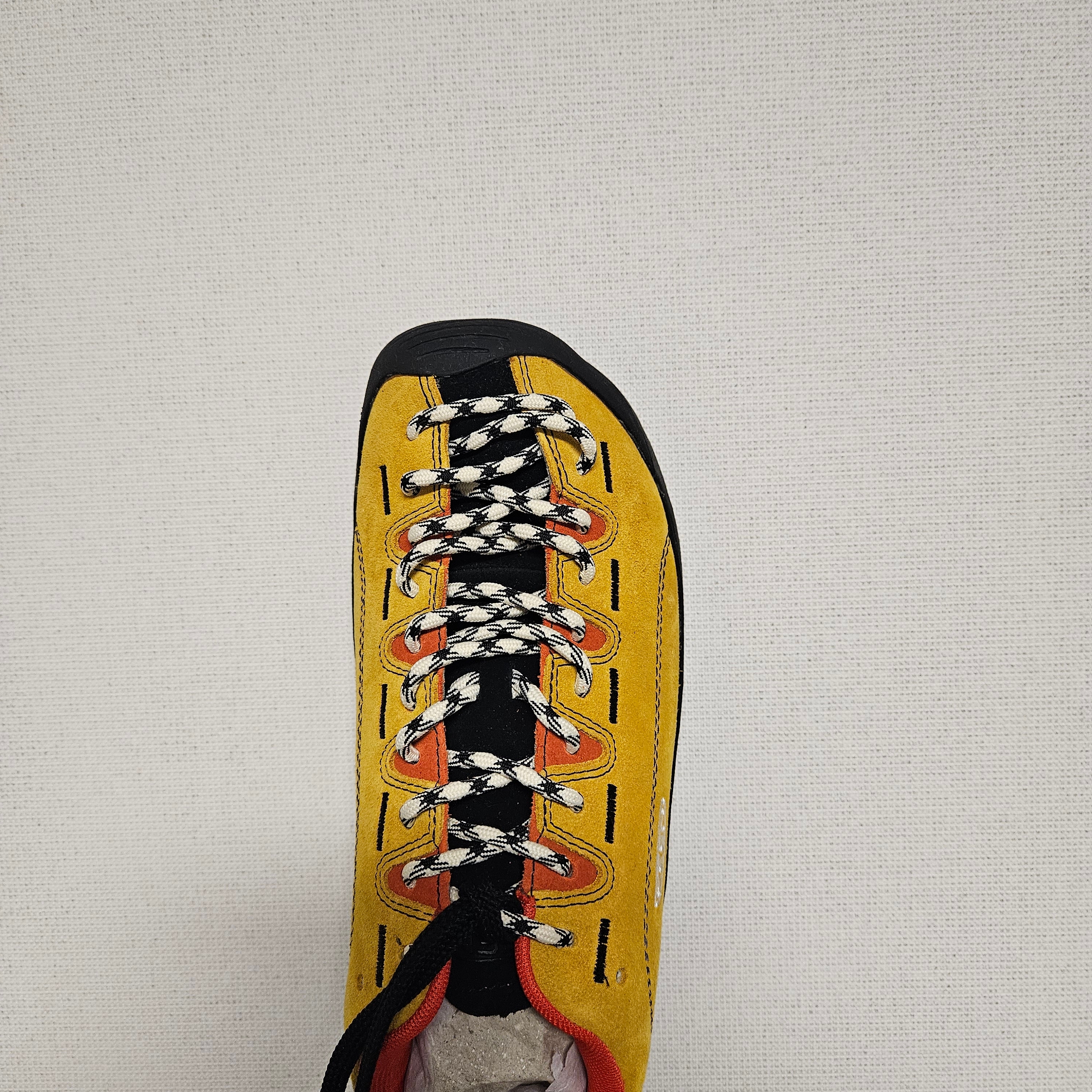 Keen Jasper Sneakers Green Sulphur Orange 착용 스타일