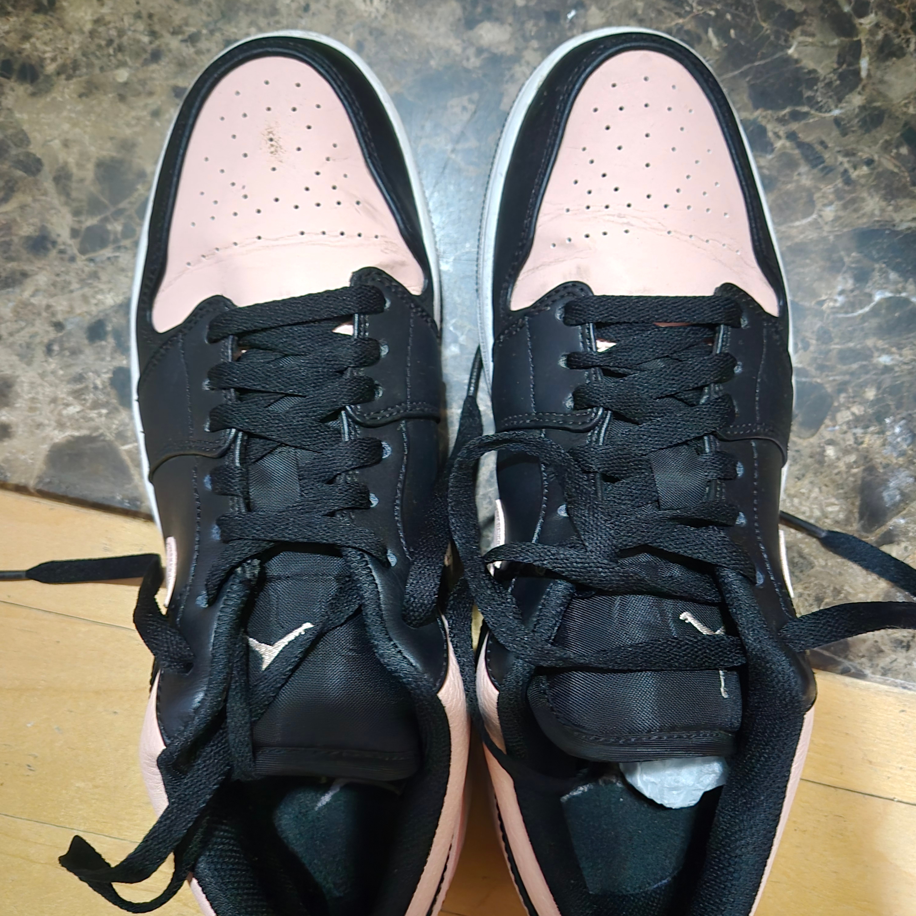 Jordan 1 Low Crimson Tint 착용 스타일