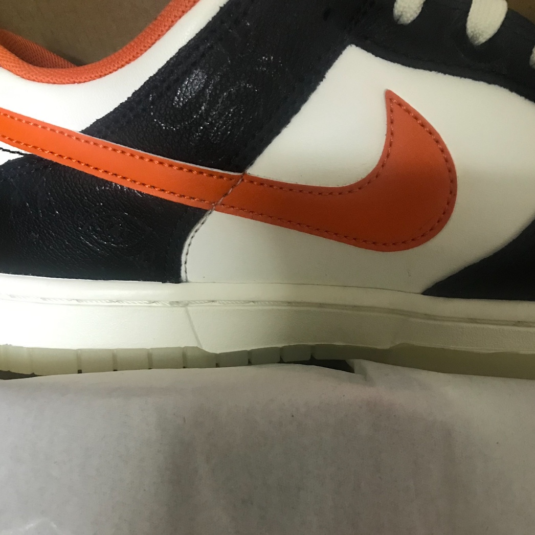 Nike Dunk Low Retro PRM Halloween 착용 스타일
