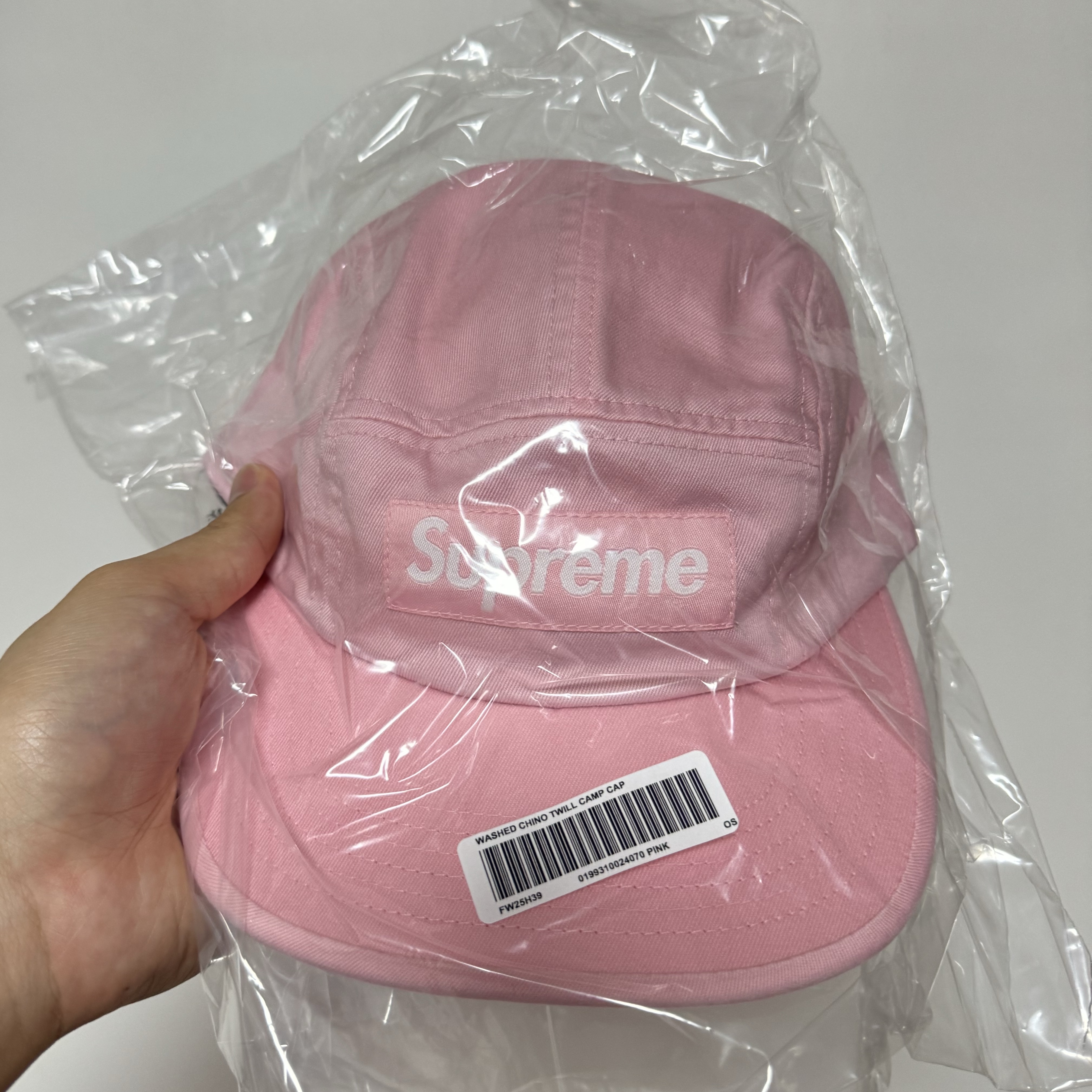 Supreme Washed Chino Twill Camp Cap Pink - 25FW 착용 스타일