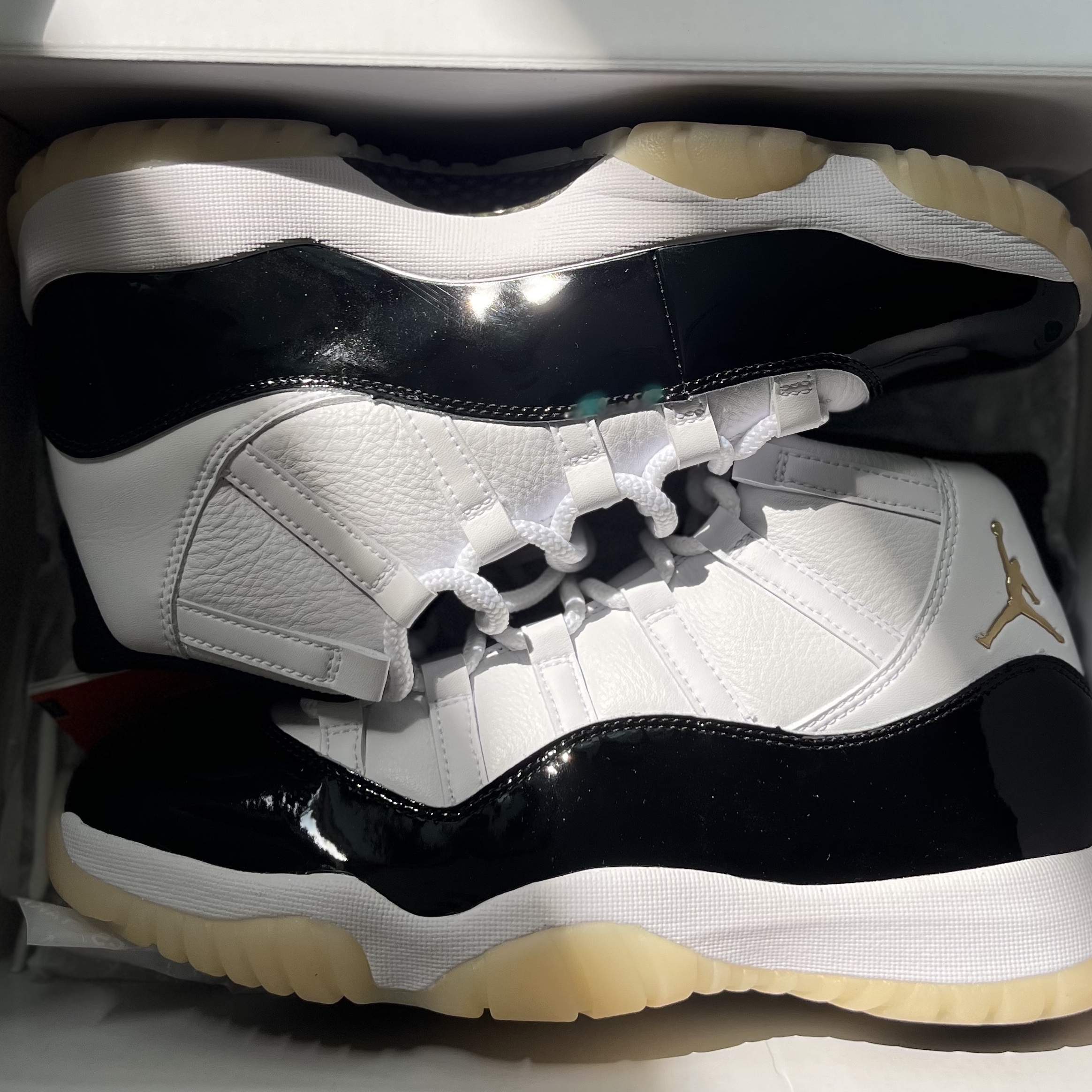 Jordan 11 Retro Gratitude 착용 스타일 - 2