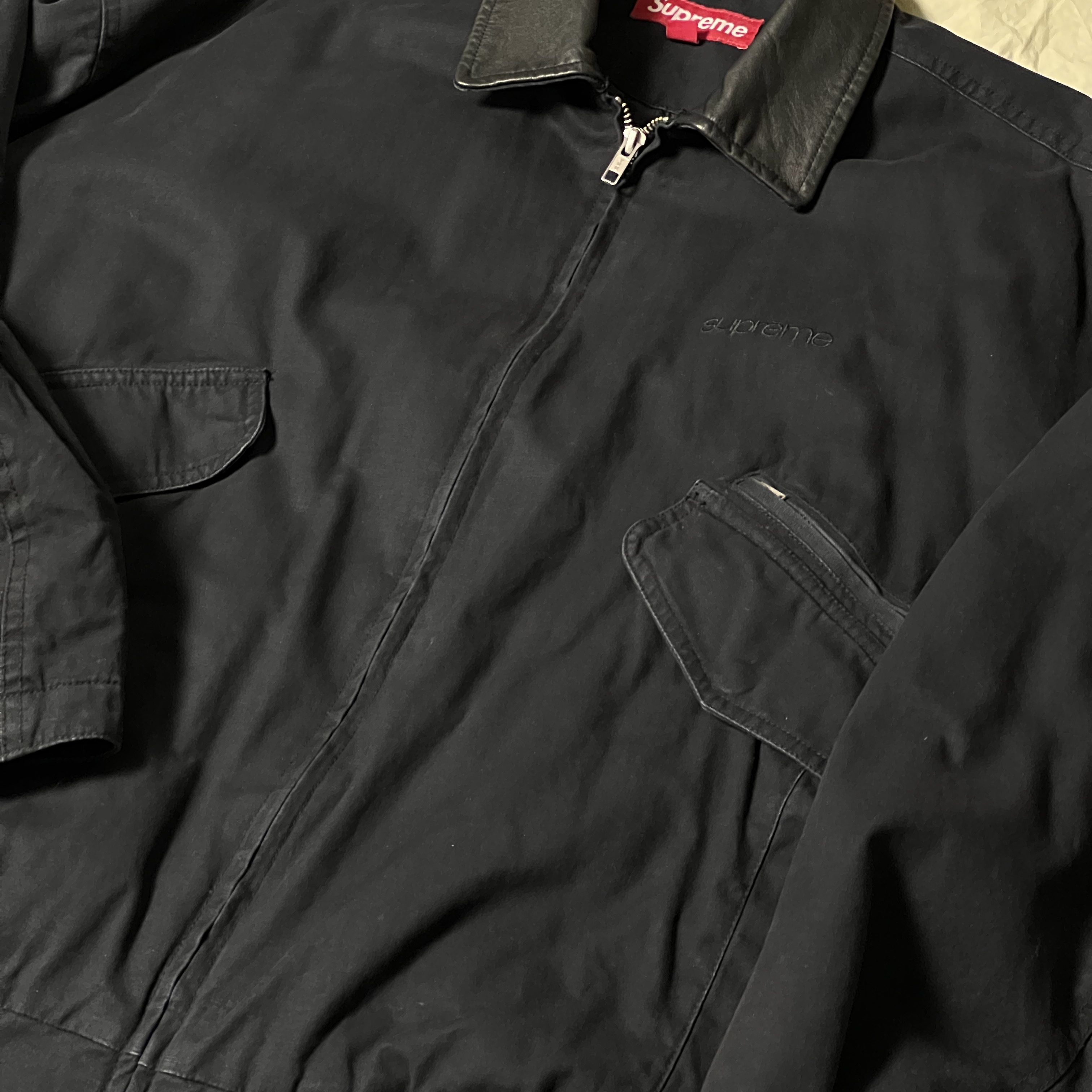 Supreme Leather Collar Utility Jacket Black - 24FW 착용 스타일