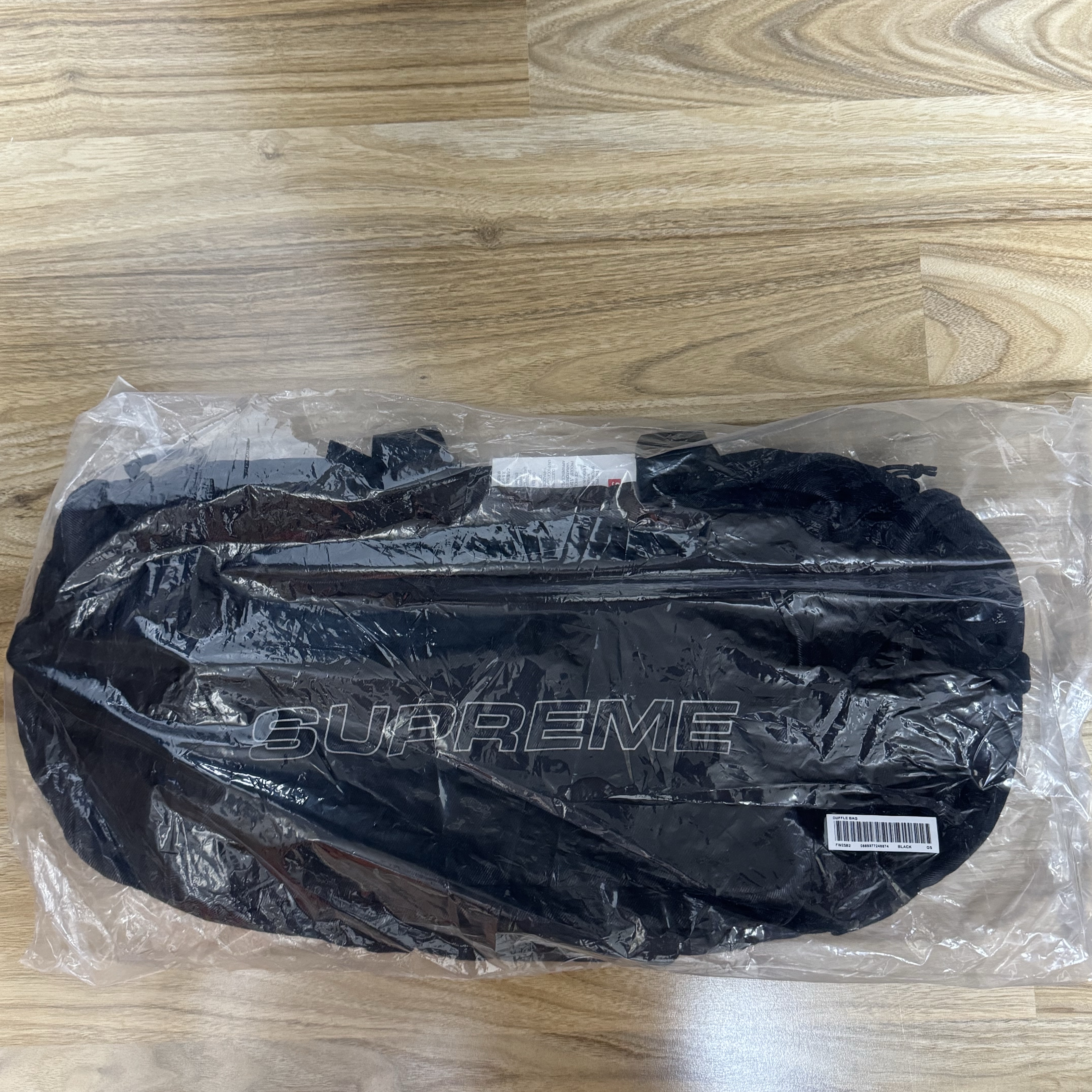 Supreme Denim Duffle Bag Black - 25FW 착용 스타일